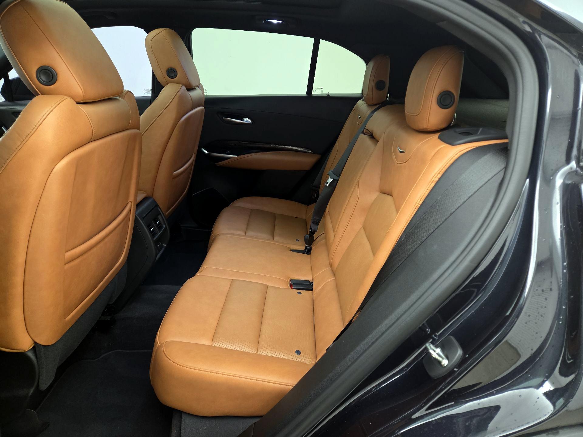 Thumbnail: 2023 Cadillac XT4 - 19