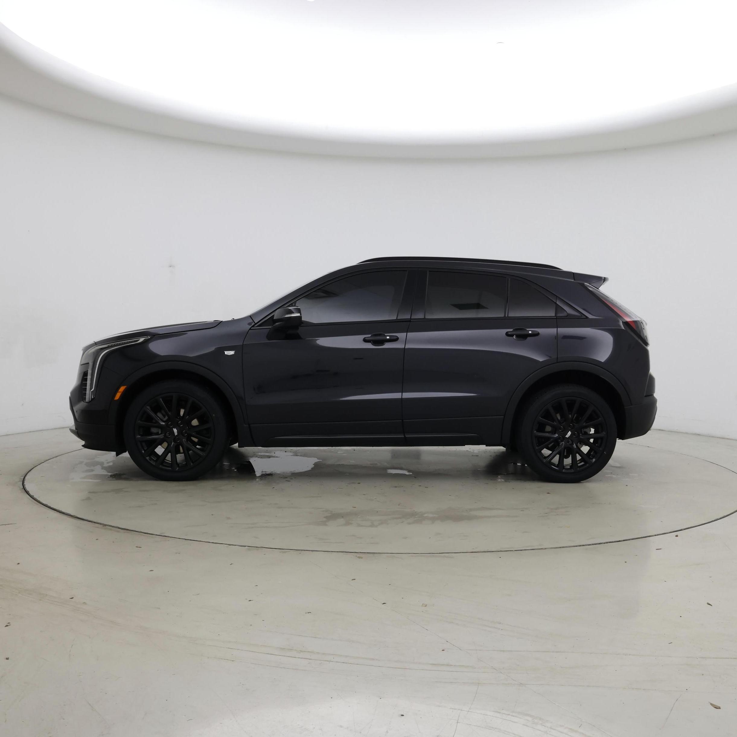Thumbnail: 2023 Cadillac XT4 - 3