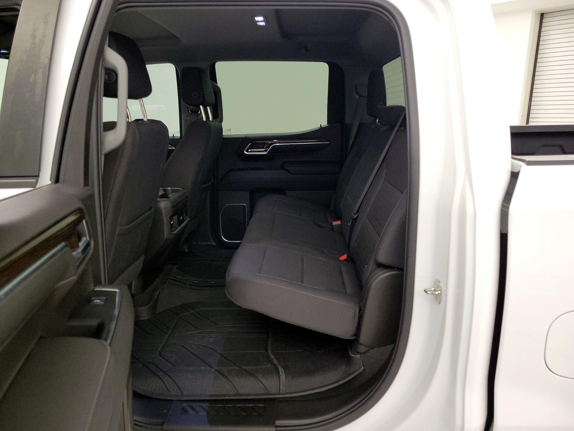 Thumbnail: 2024 Chevrolet Silverado 1500 - 19