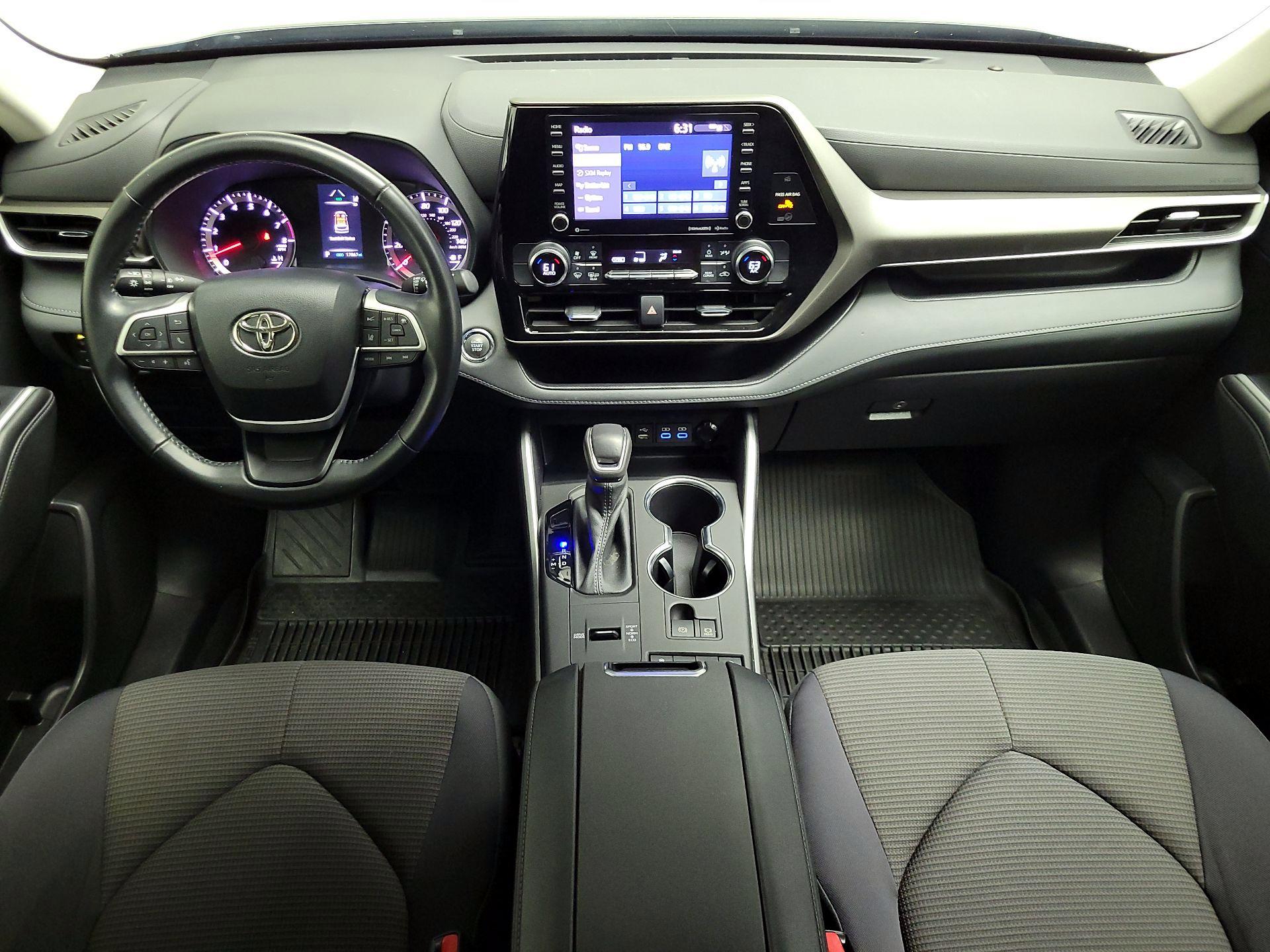 Thumbnail: 2022 Toyota Highlander - 9