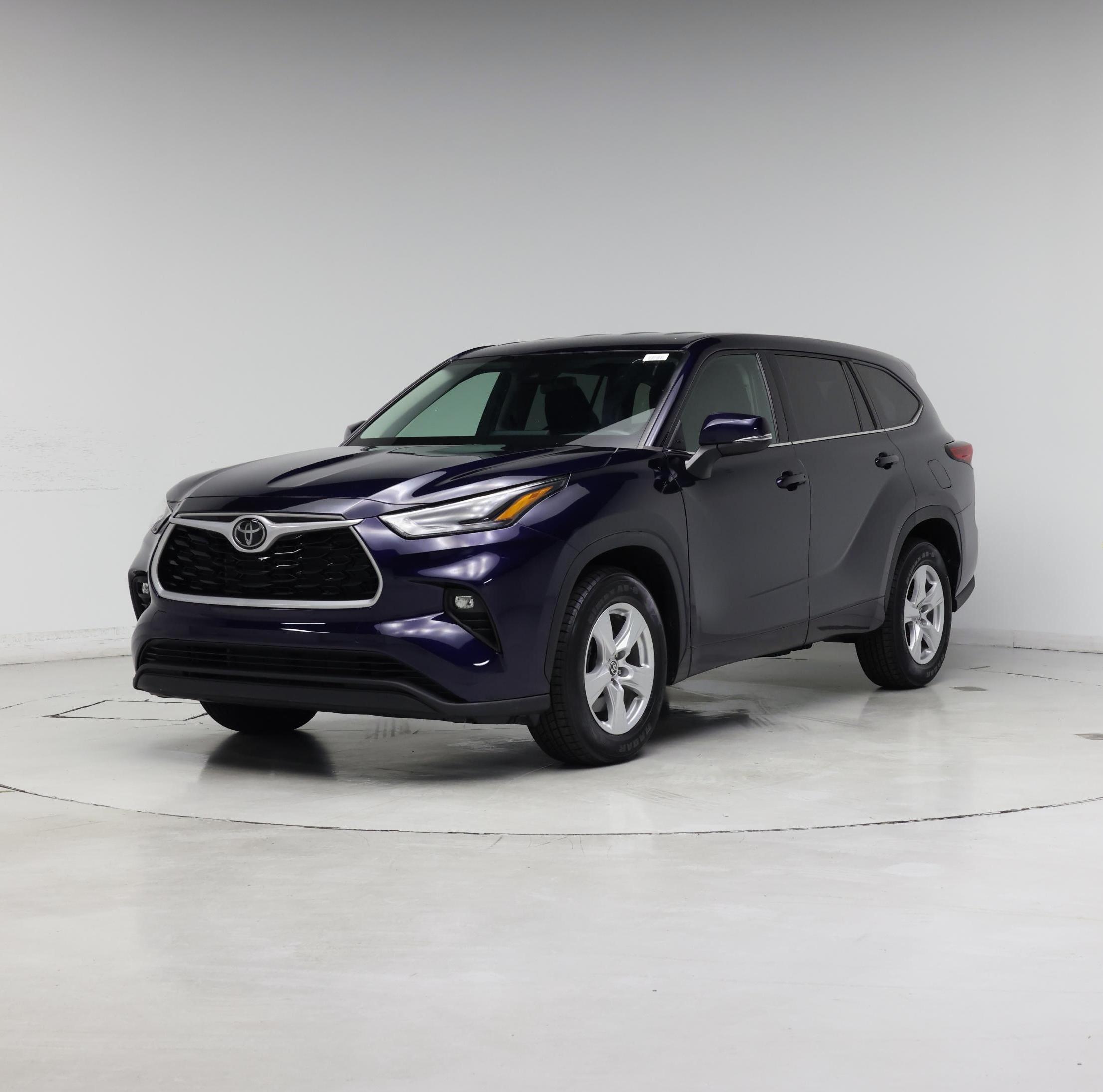 Thumbnail: 2022 Toyota Highlander - 4