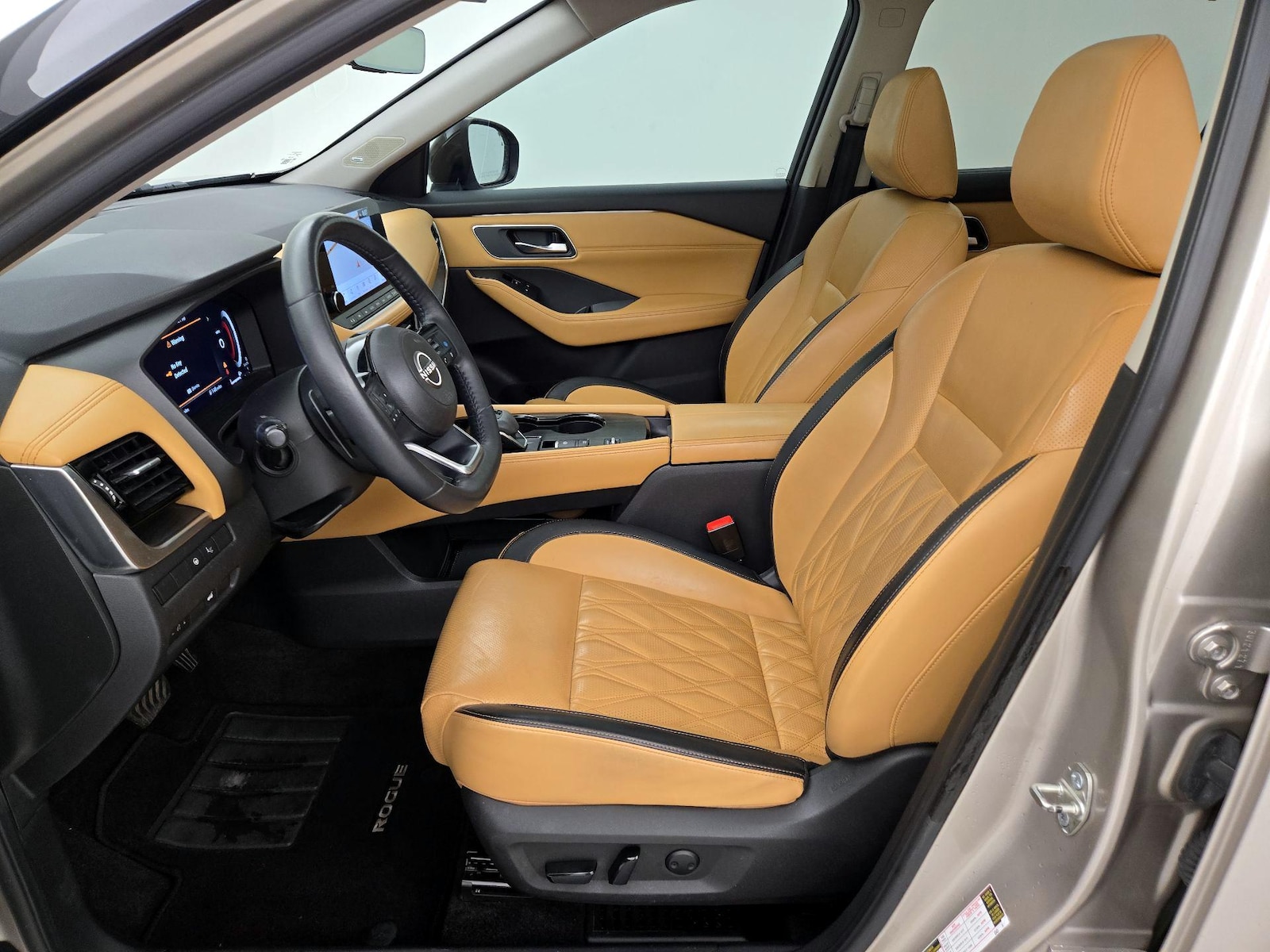 2022 Nissan Rogue Platinum - Photo 12