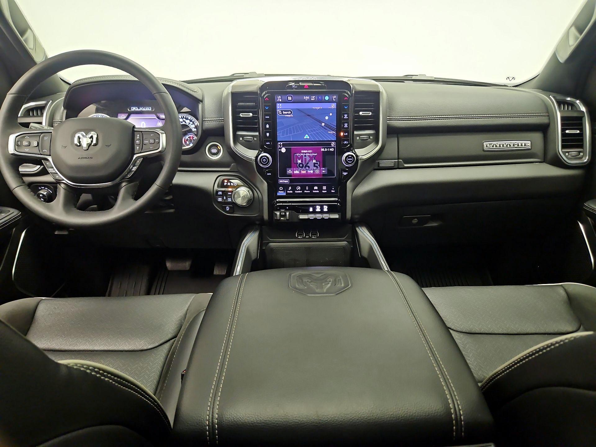 Thumbnail: 2025 RAM 1500 - 9