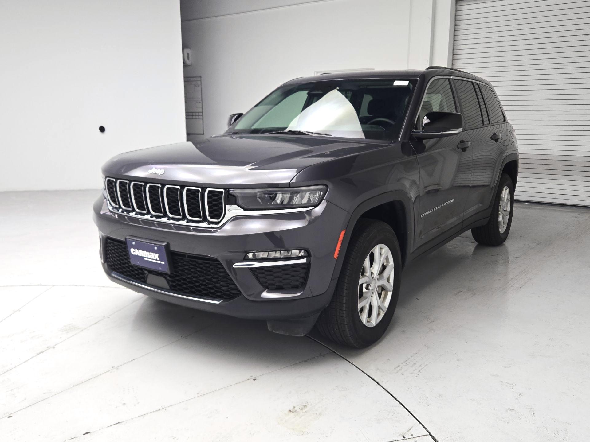Thumbnail: 2023 Jeep Grand Cherokee - 3