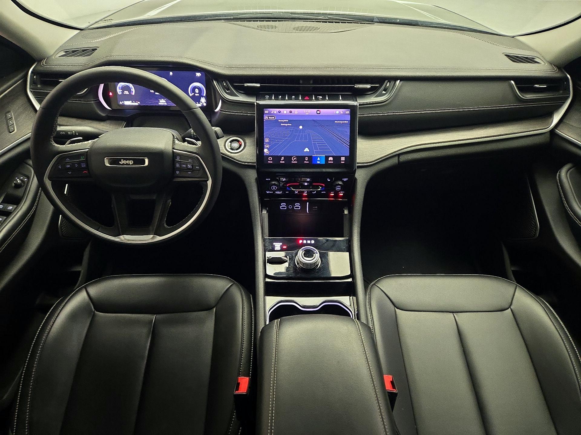 Thumbnail: 2023 Jeep Grand Cherokee - 8