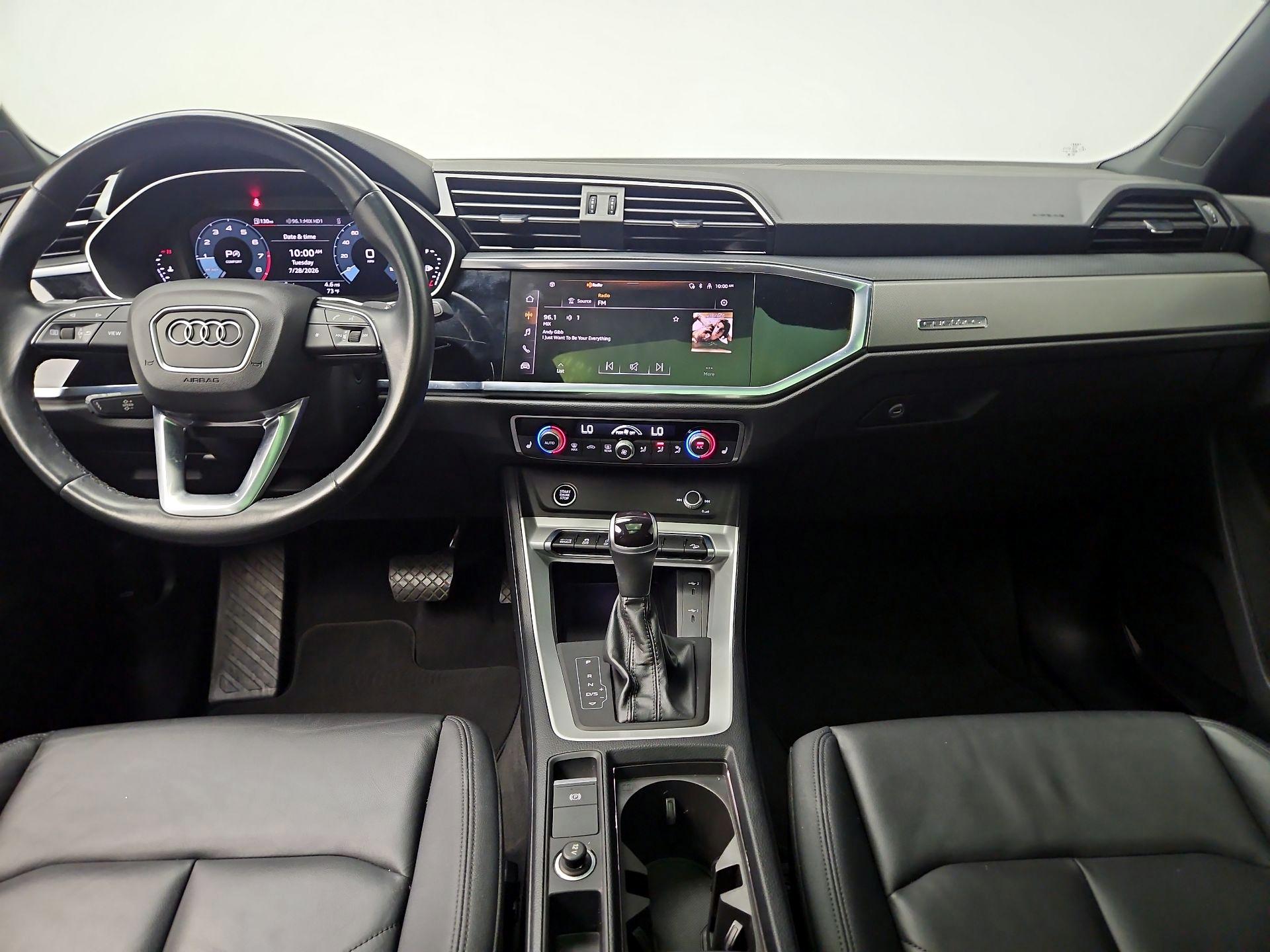 Thumbnail: 2023 Audi Q3 - 9