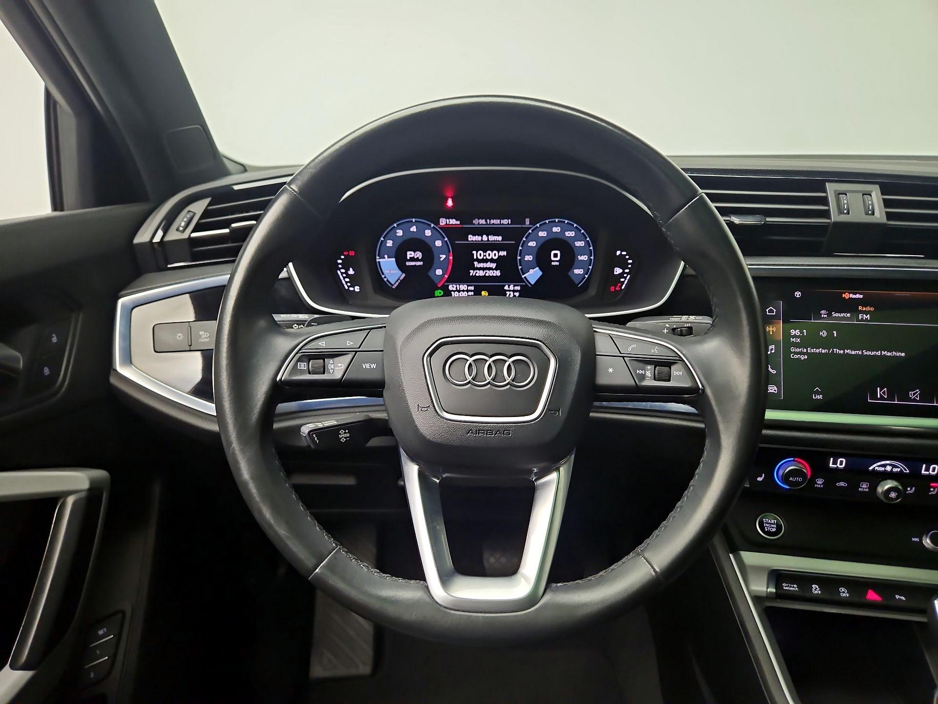 Thumbnail: 2023 Audi Q3 - 10