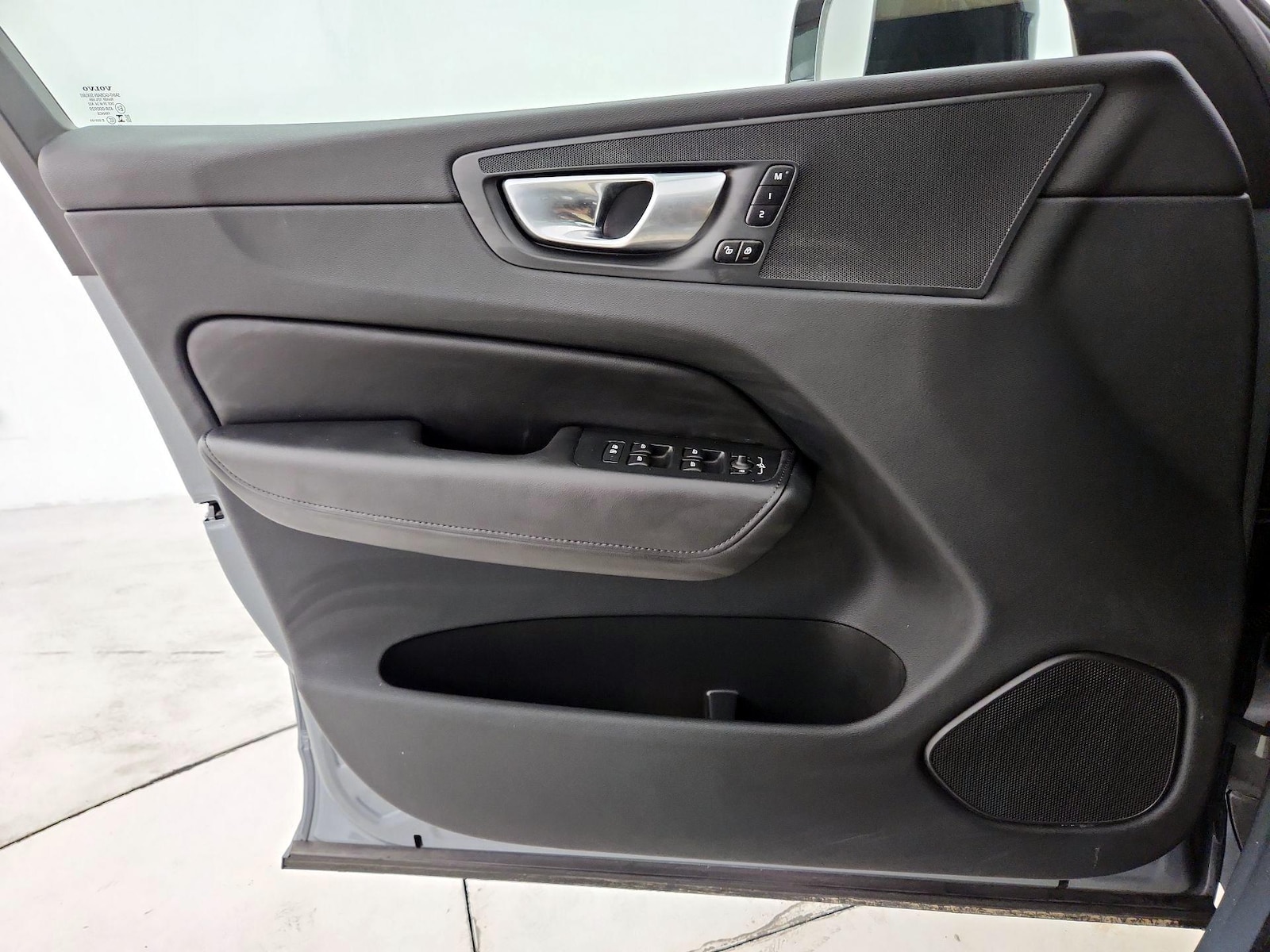 2023 Volvo XC60 Plus - Photo 13