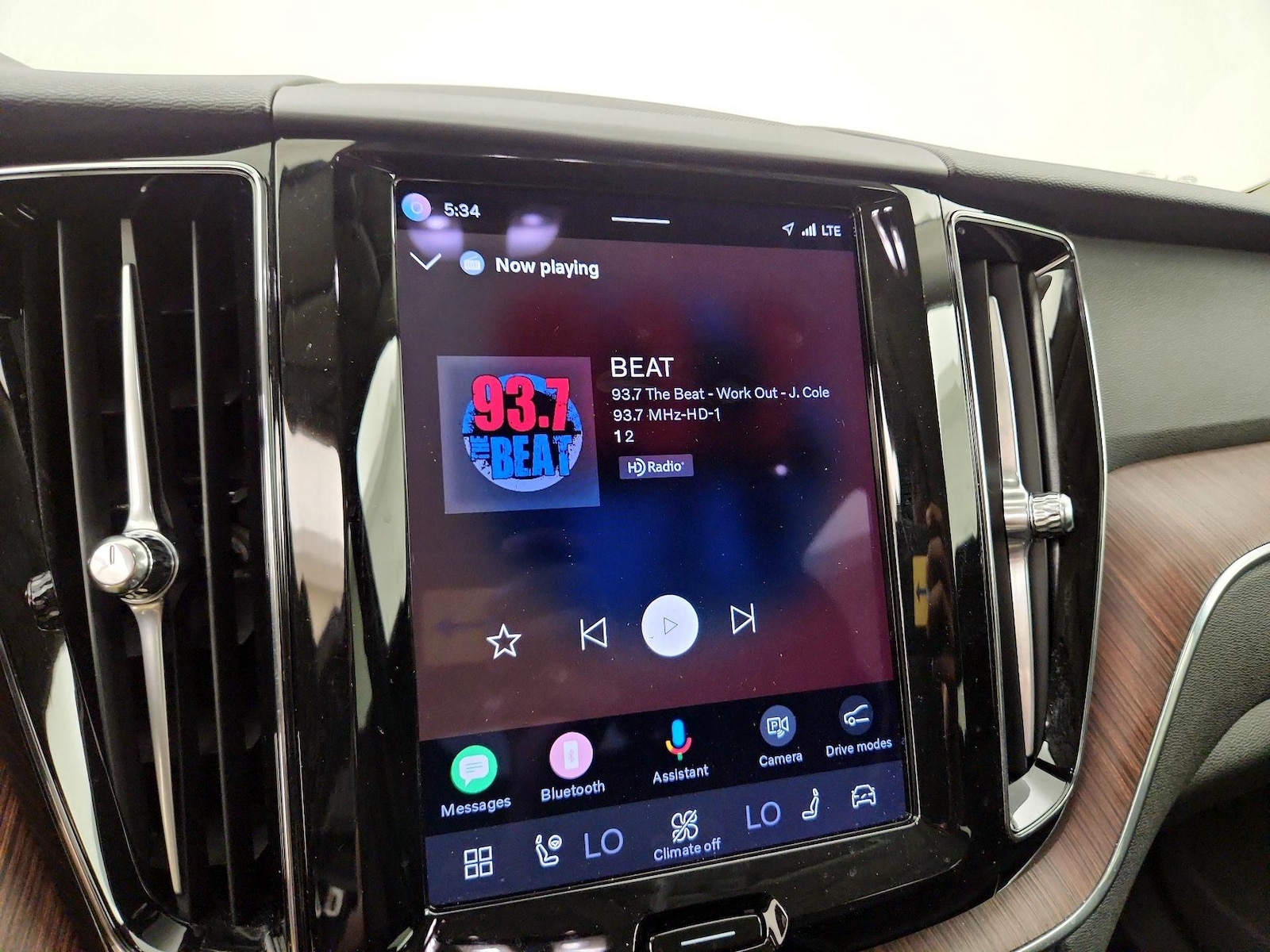 2023 Volvo XC60 Plus - Photo 17