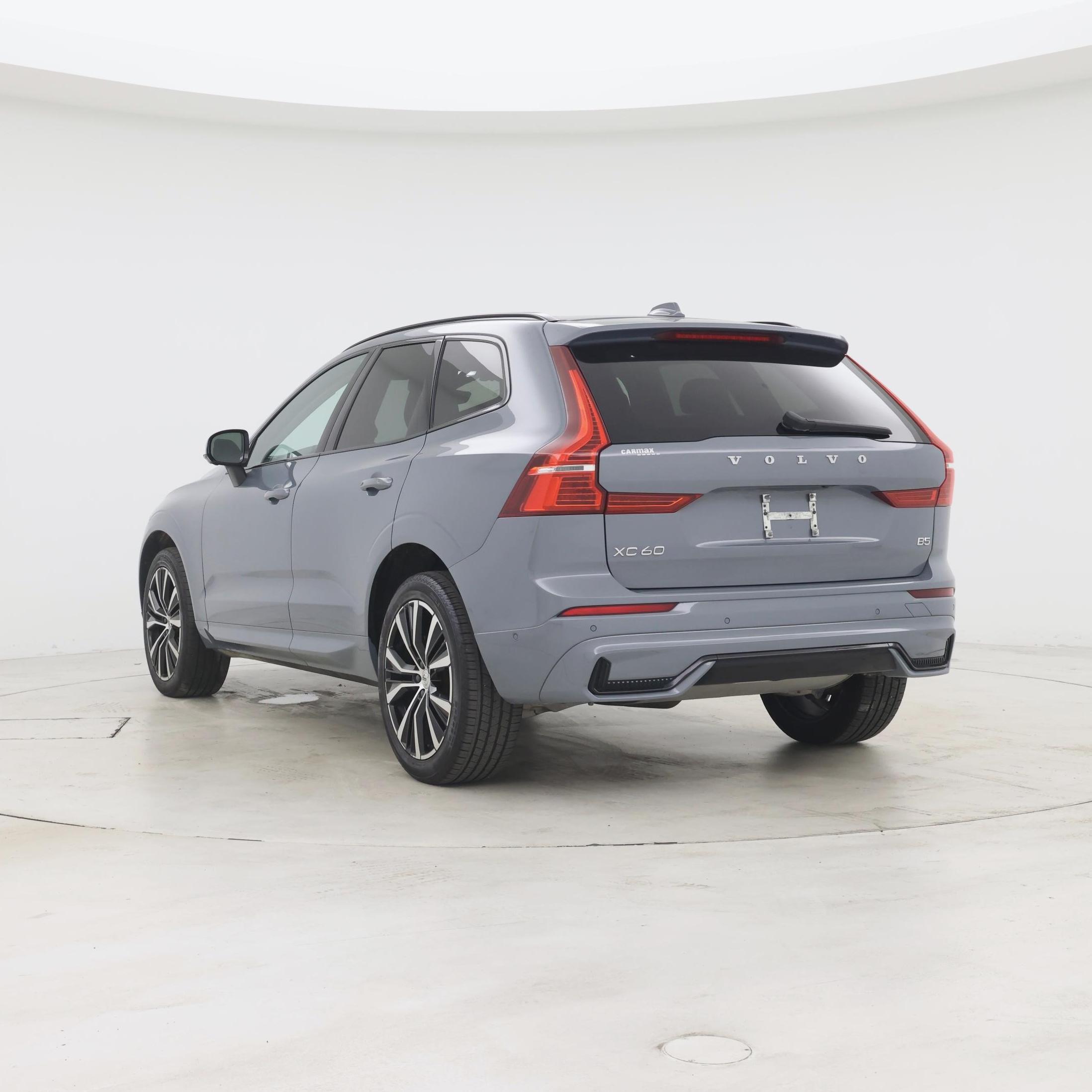 Thumbnail: 2023 Volvo XC60 - 2