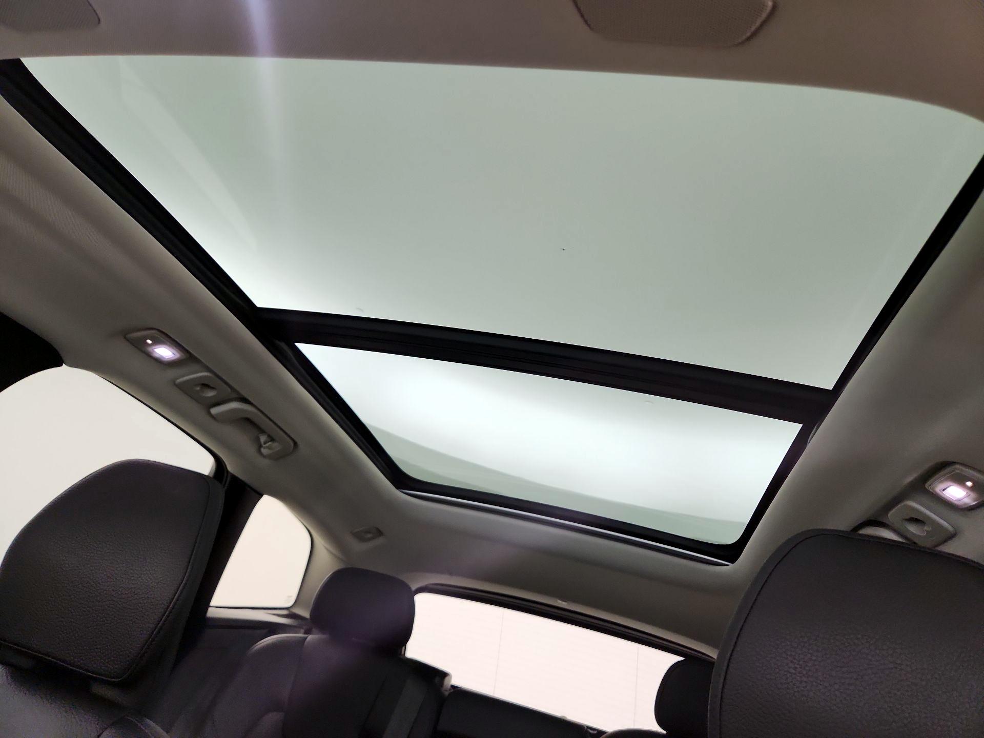 Thumbnail: 2023 Volvo XC60 - 20