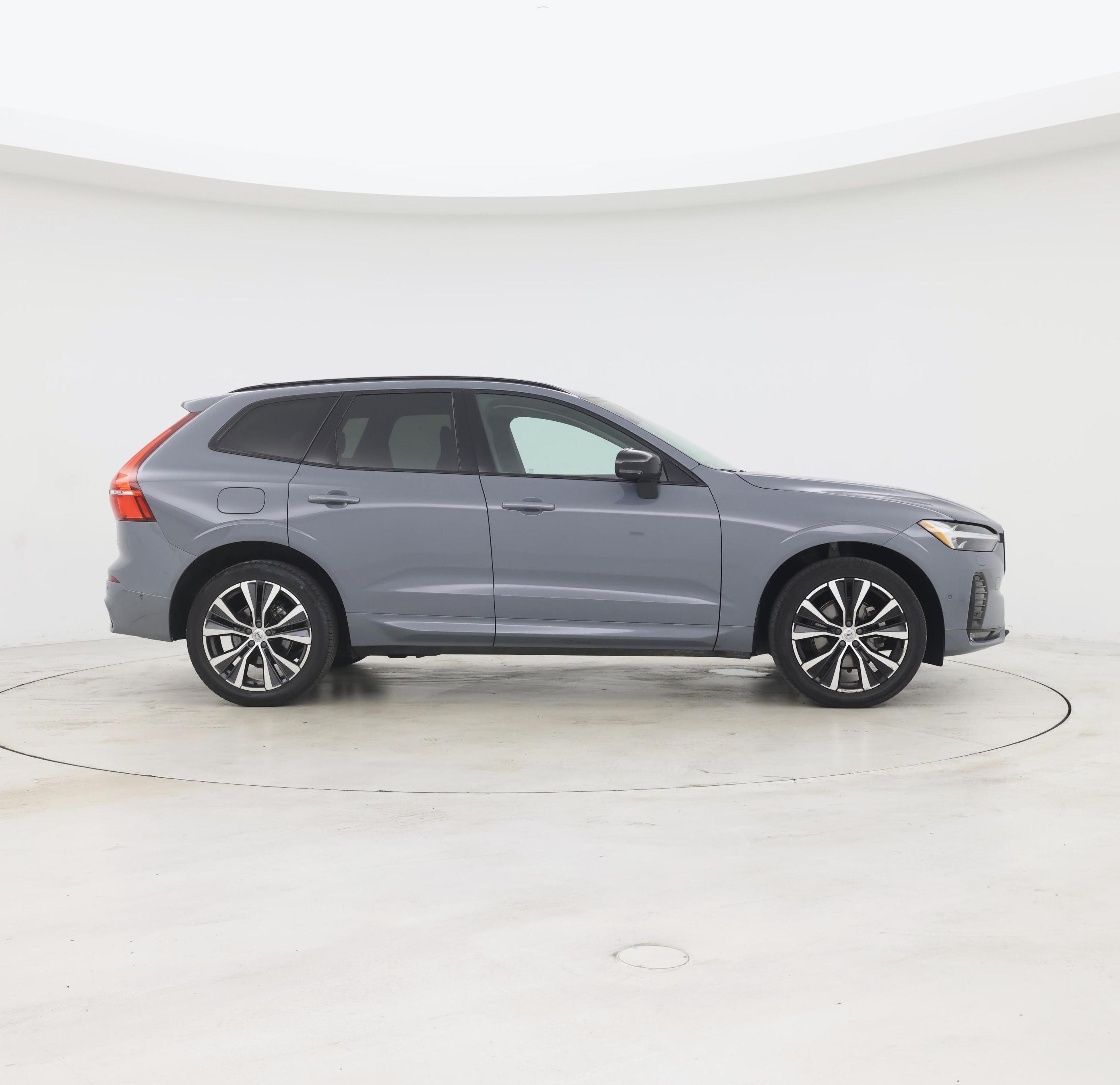 Thumbnail: 2023 Volvo XC60 - 7