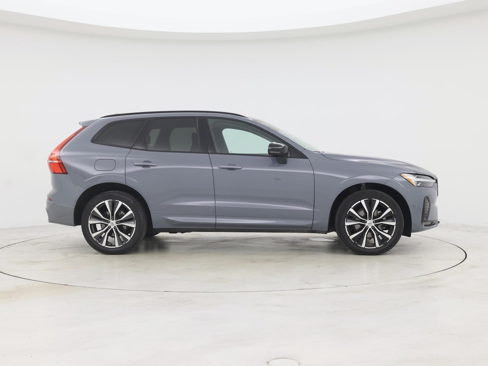 2023 Volvo XC60 Plus - Photo 8