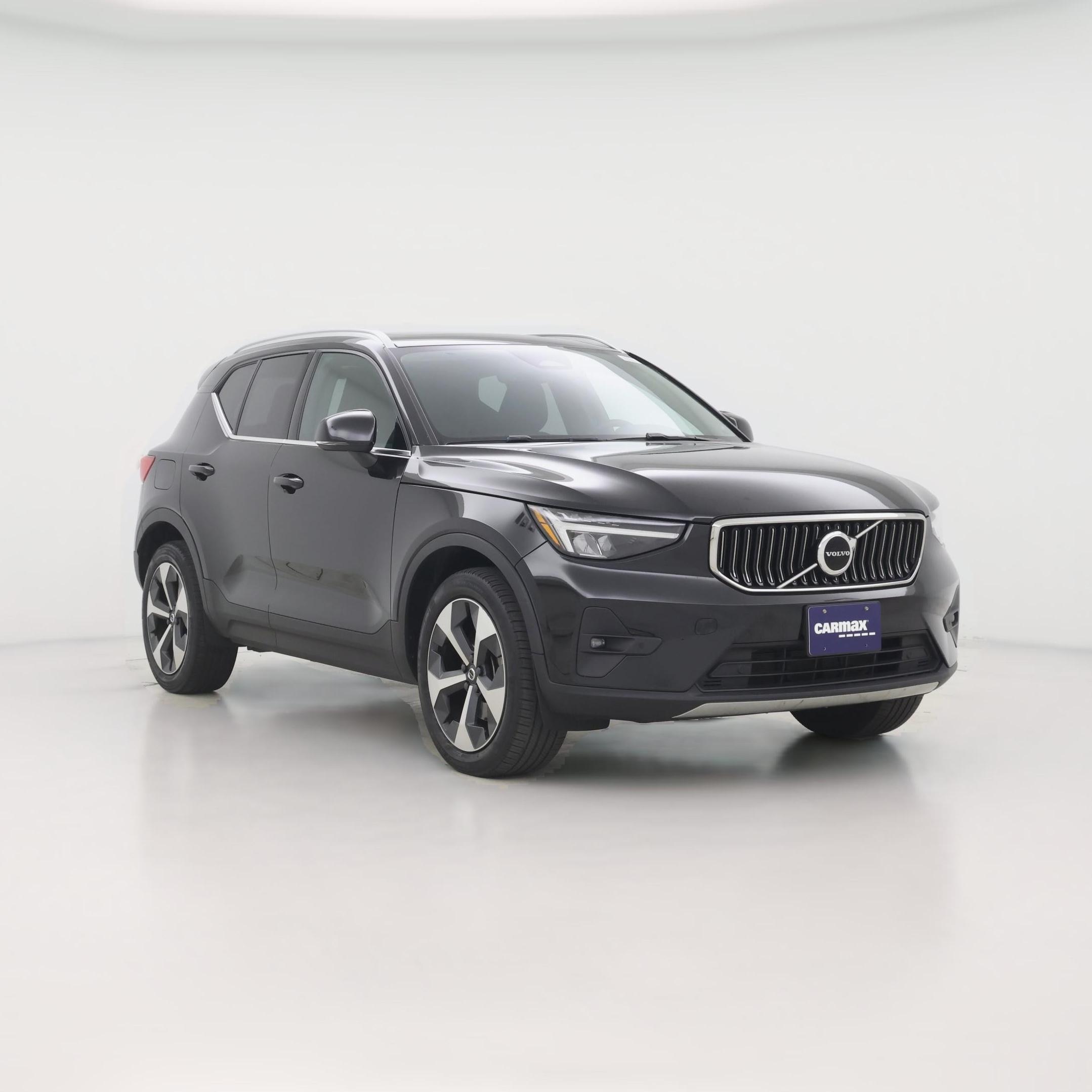 Thumbnail: 2023 Volvo XC40 - 1