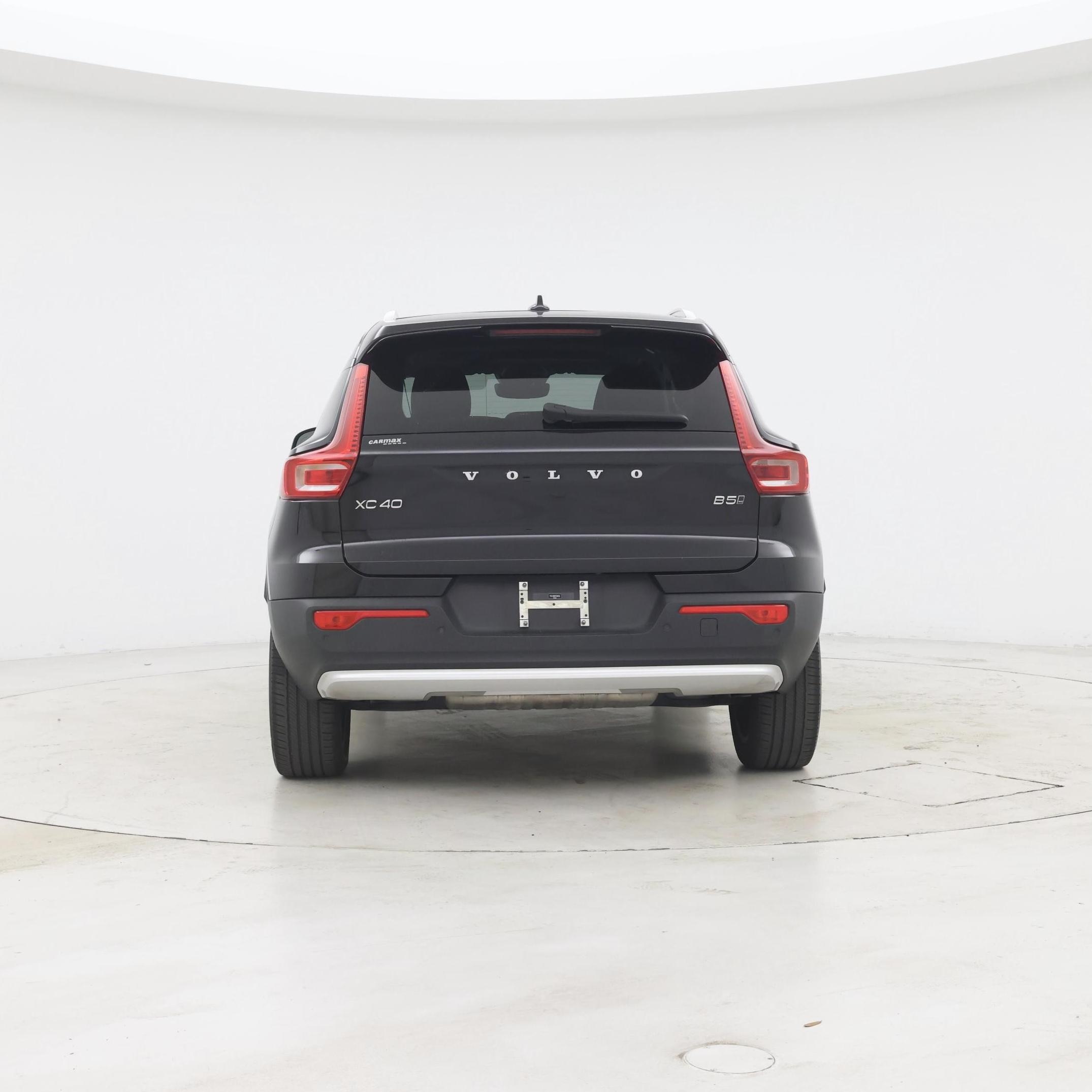 Thumbnail: 2023 Volvo XC40 - 6
