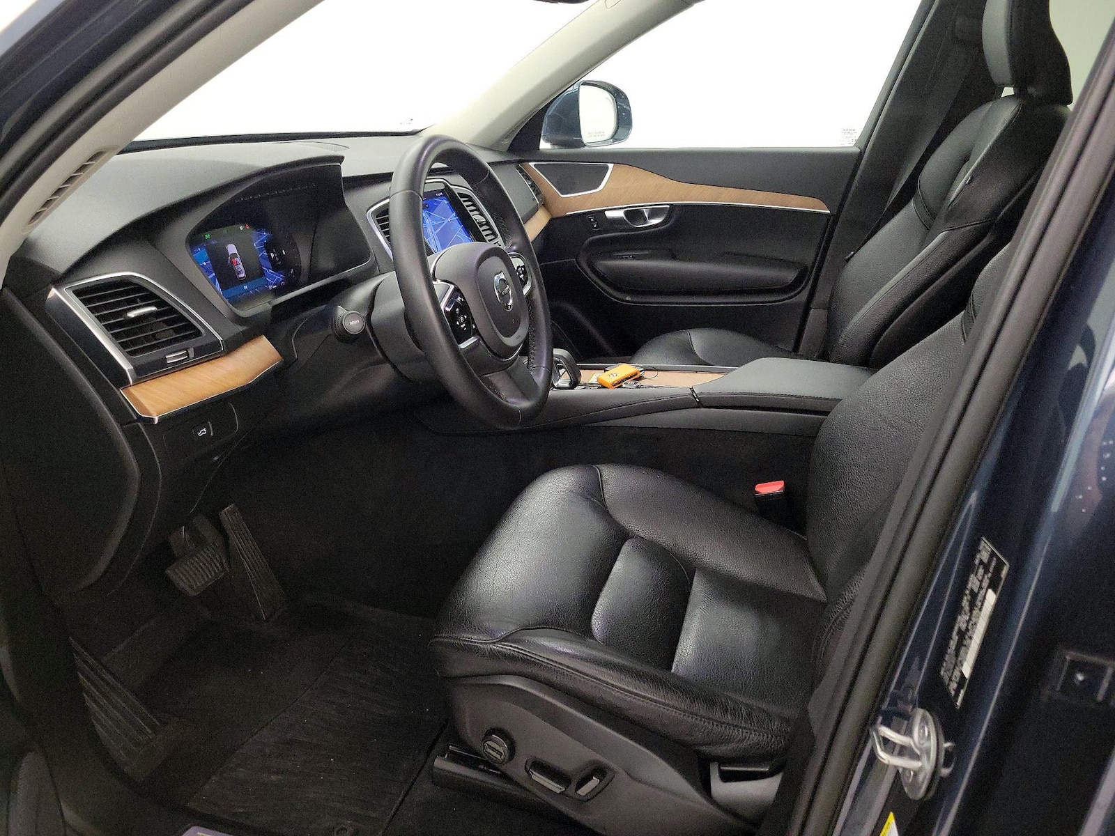 2023 Volvo XC90 Core - Photo 12