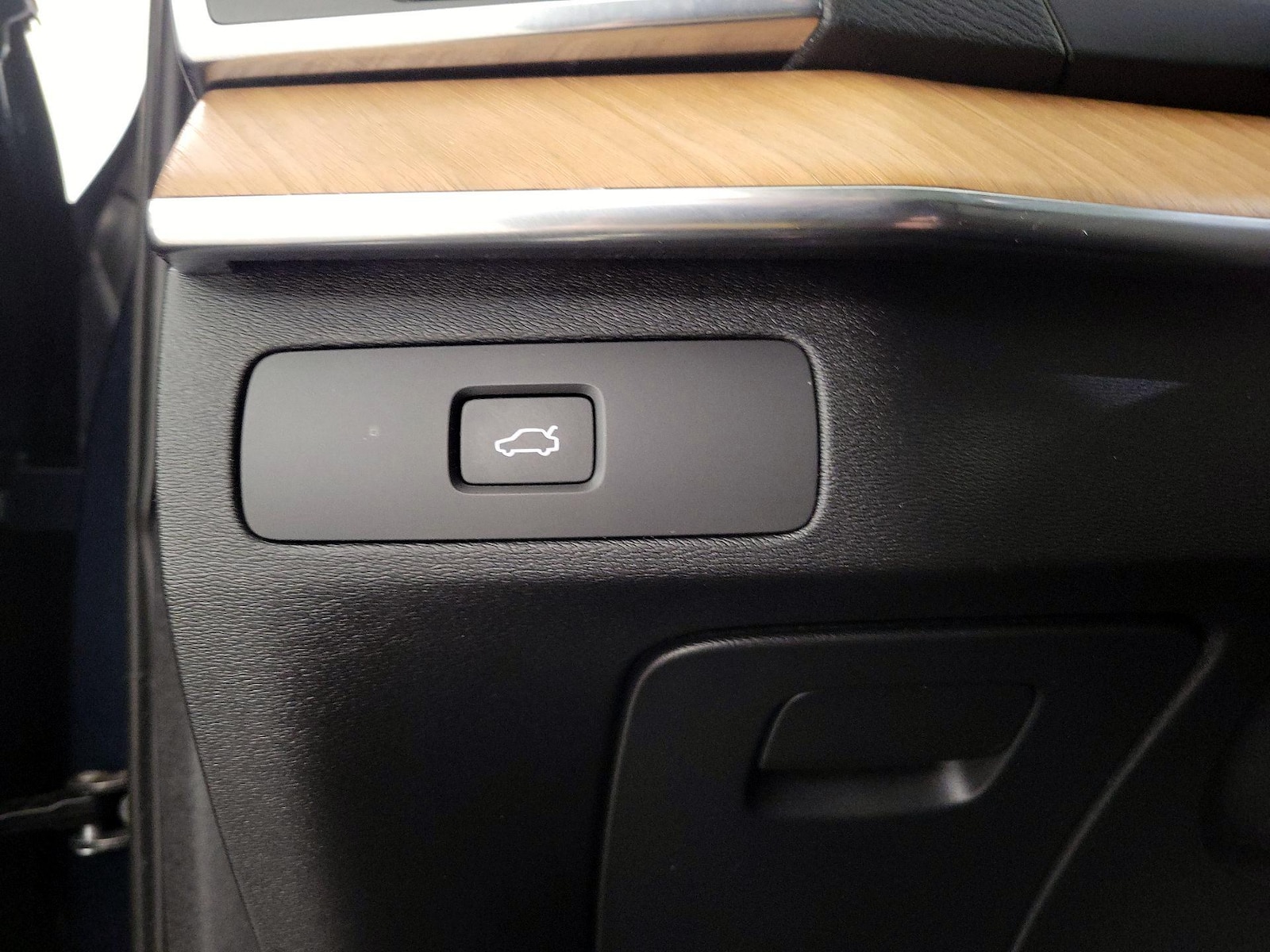2023 Volvo XC90 Core - Photo 14