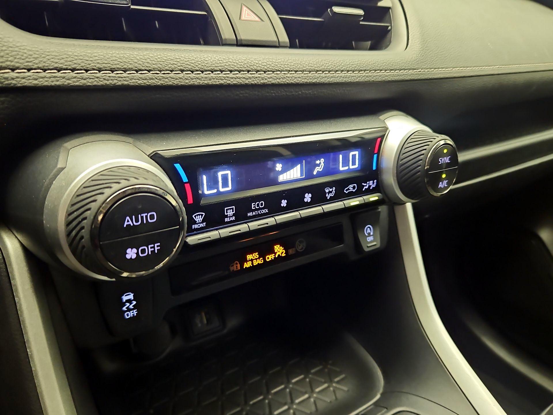 Thumbnail: 2024 Toyota RAV4 - 16