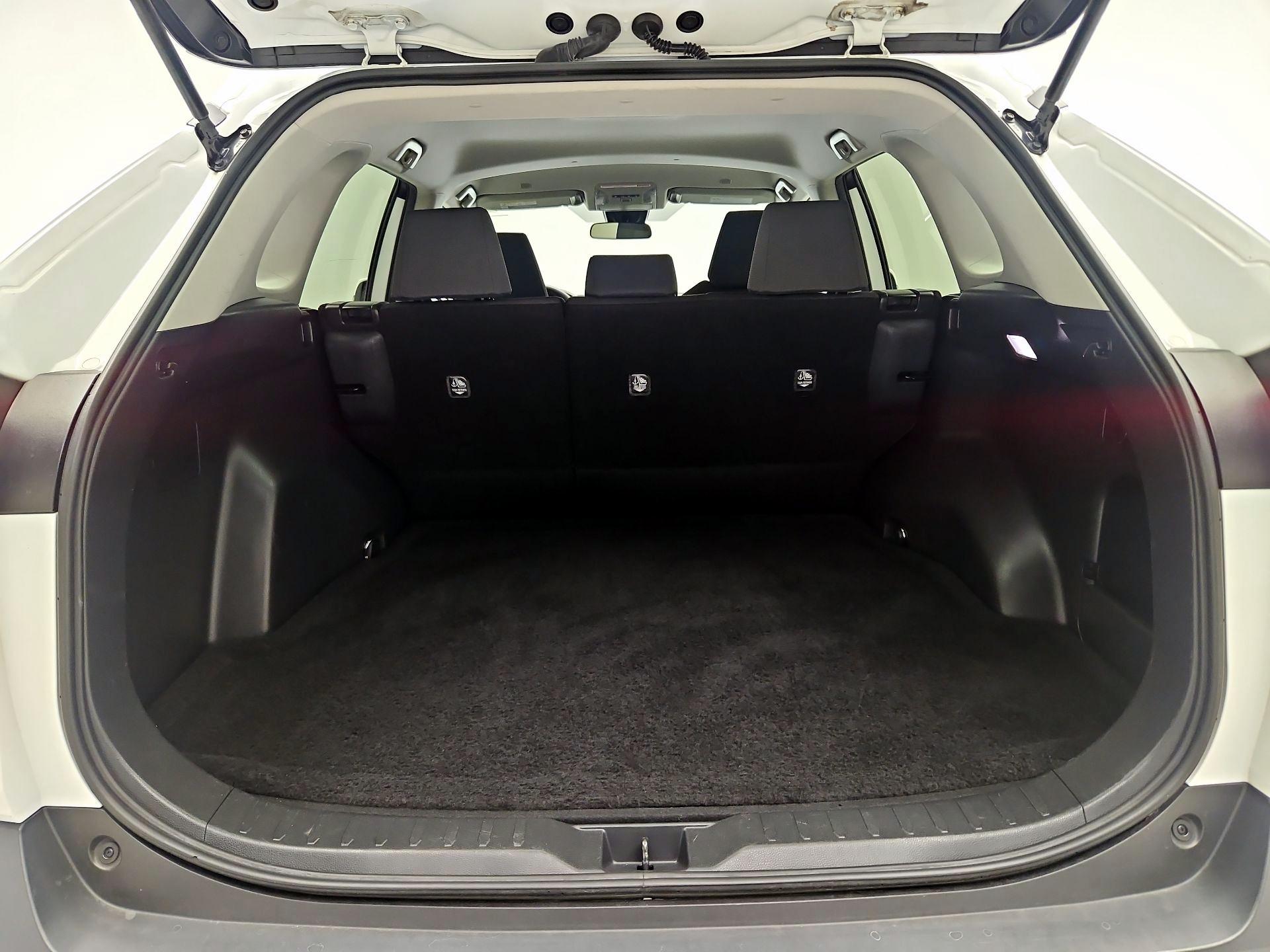 Thumbnail: 2024 Toyota RAV4 - 20