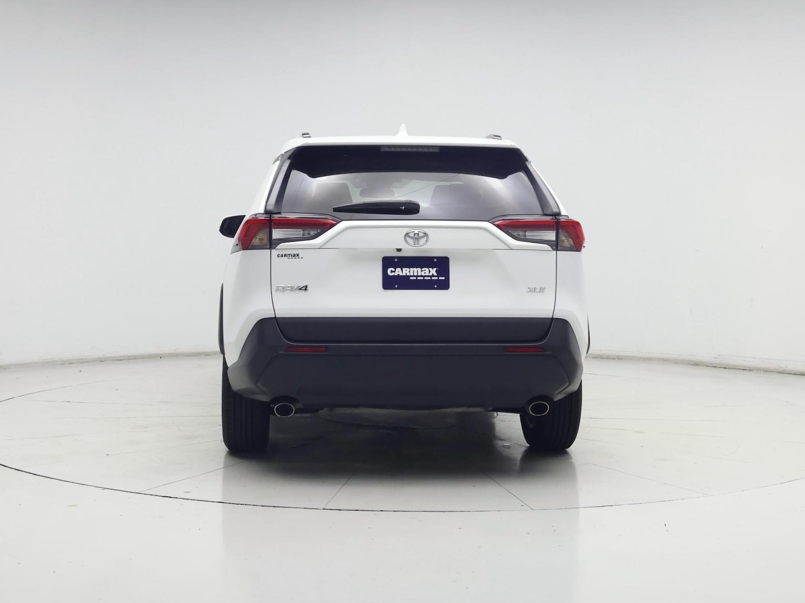 2024 Toyota RAV4 XLE - Photo 7