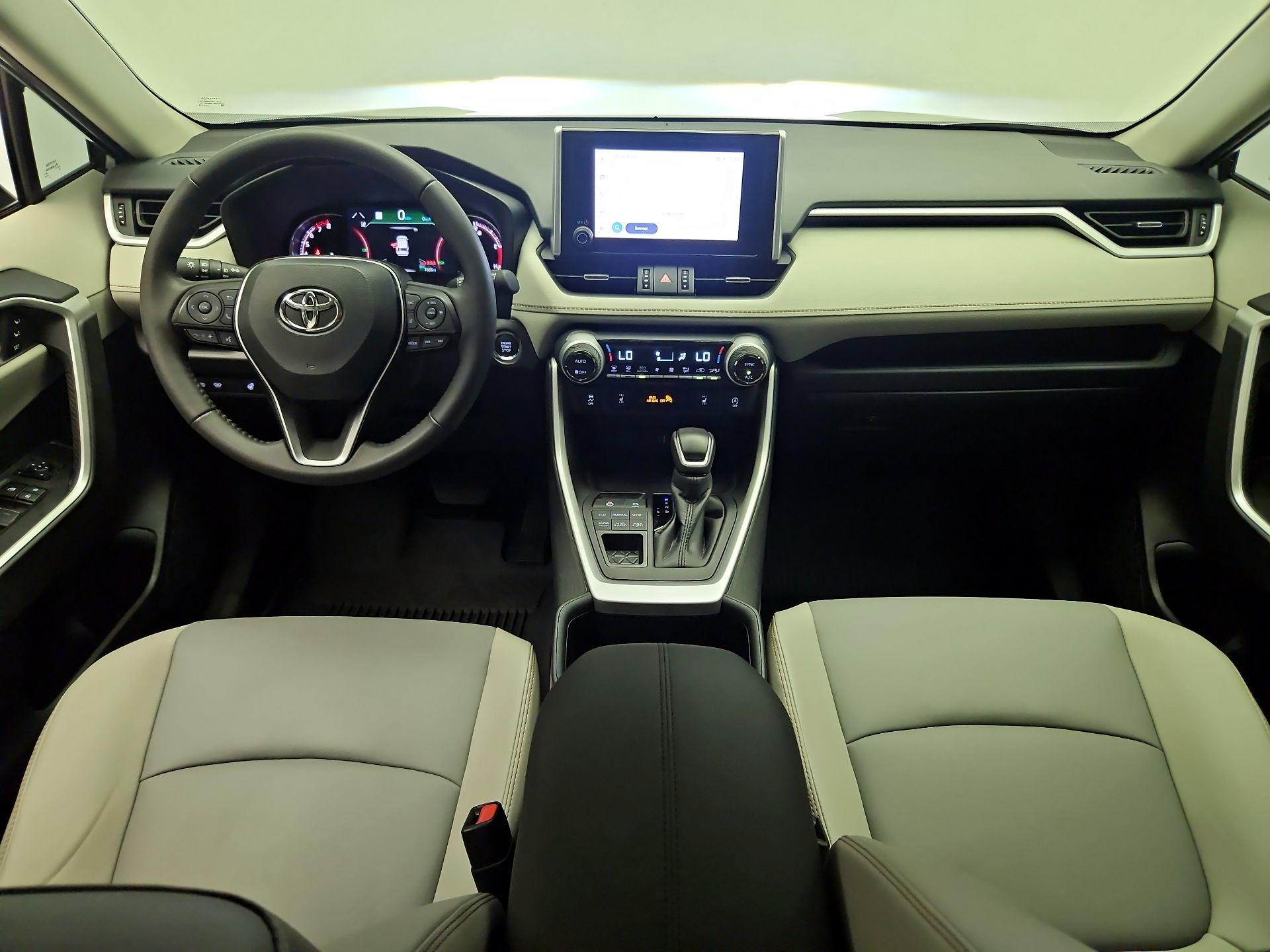 Thumbnail: 2025 Toyota RAV4 - 9
