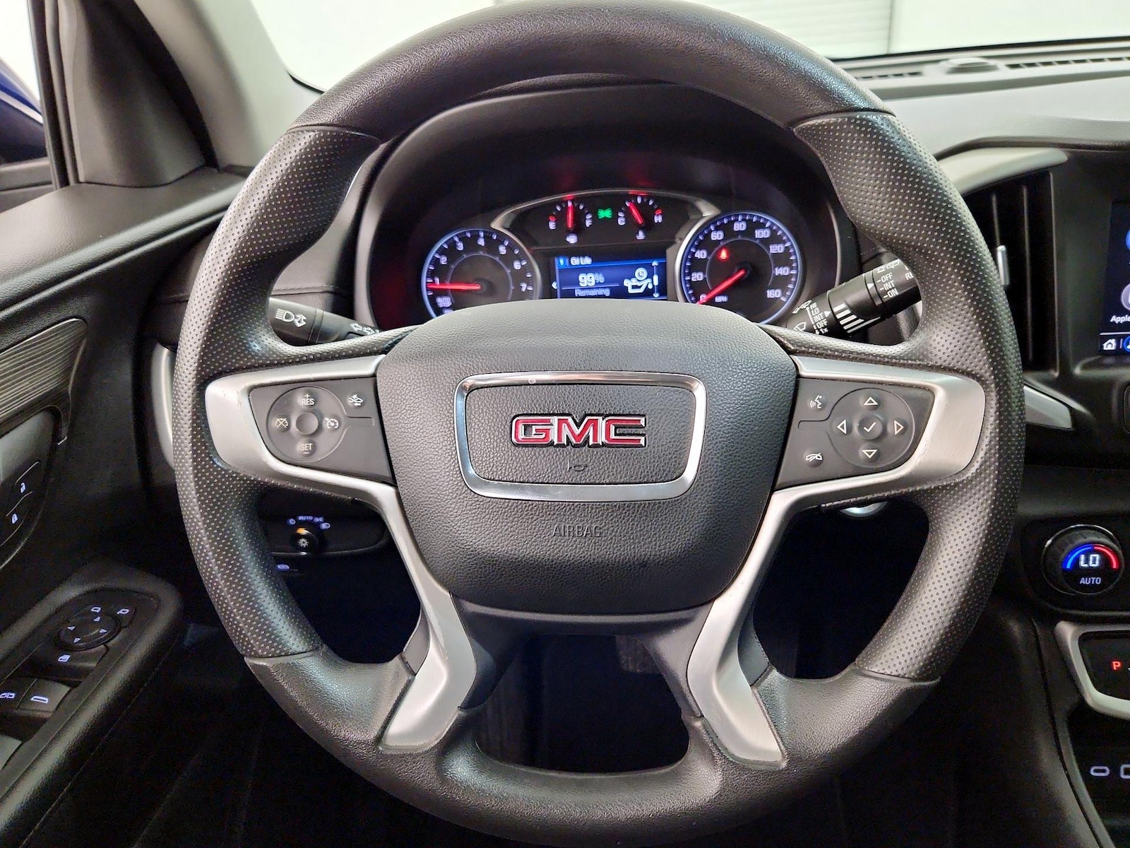 2022 GMC Terrain SLE - Photo 11