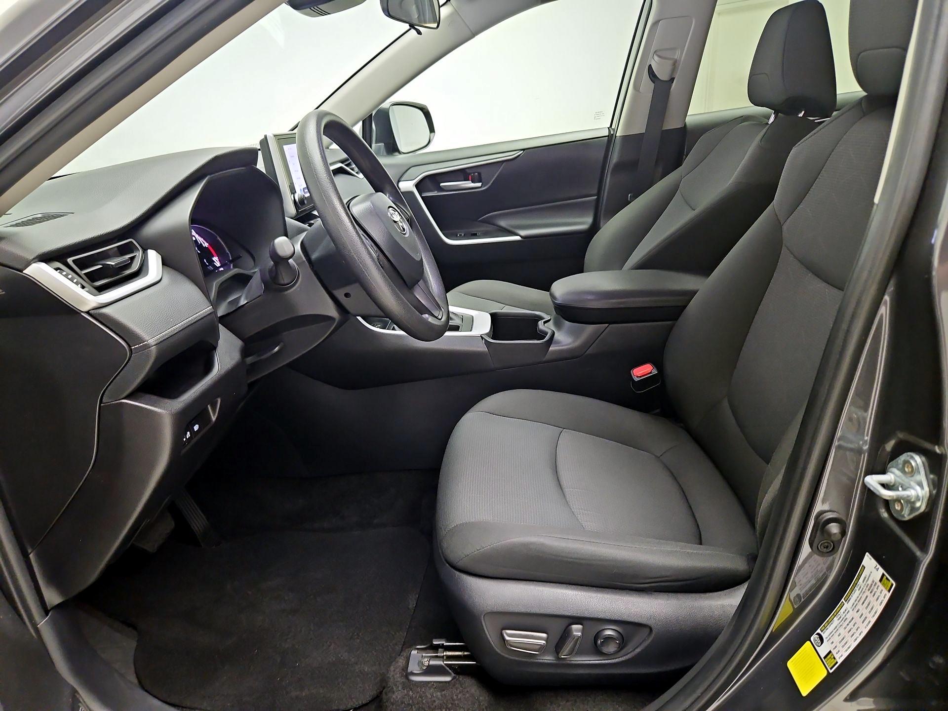 Thumbnail: 2025 Toyota RAV4 - 11