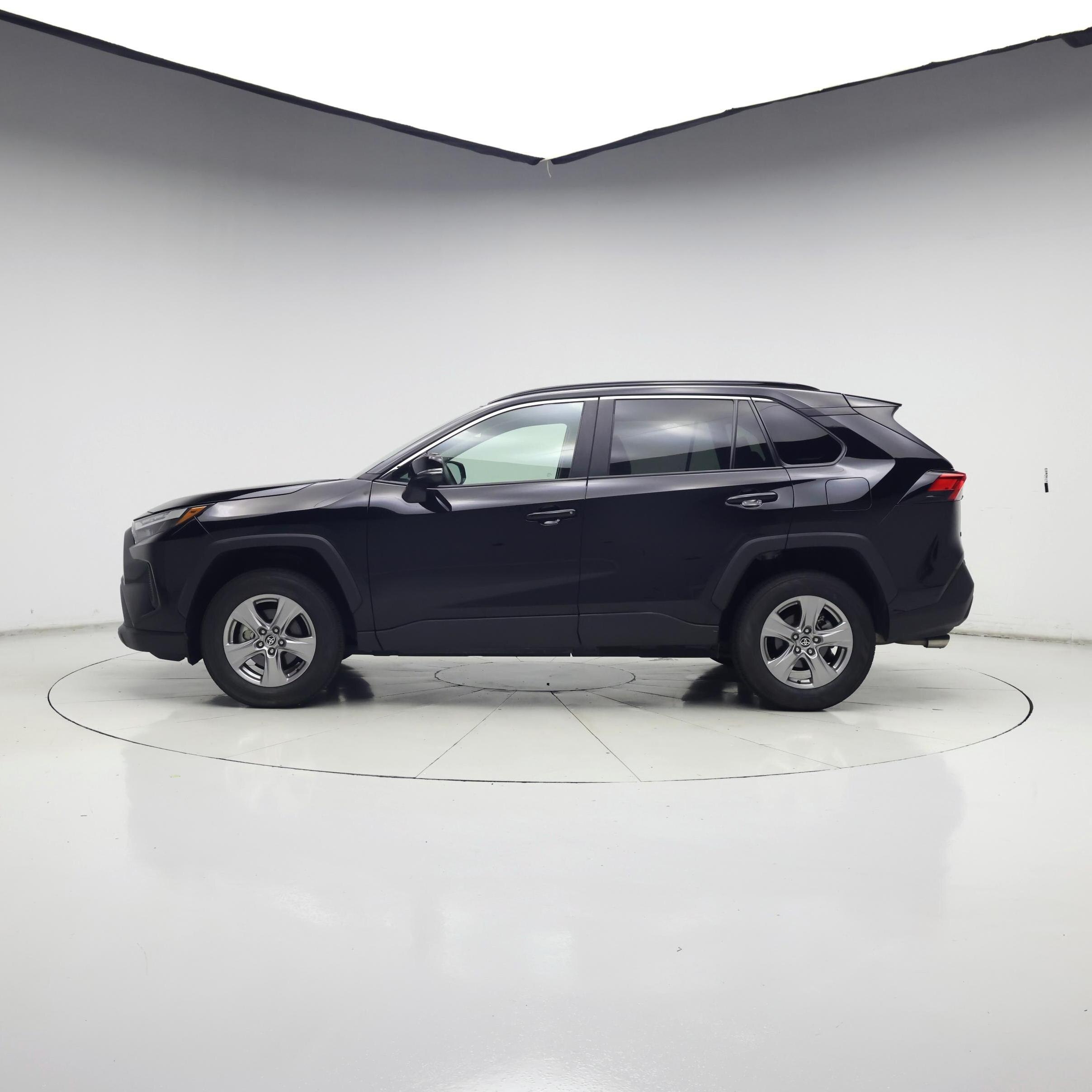 Thumbnail: 2025 Toyota RAV4 - 3