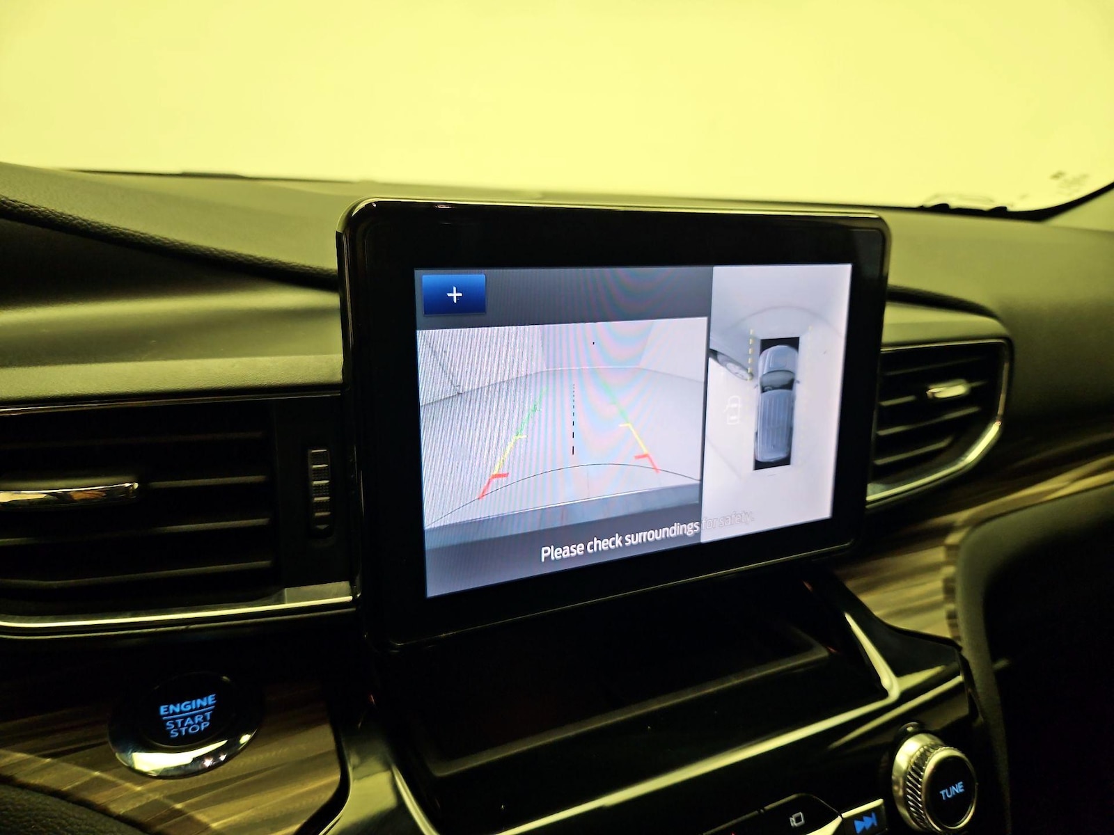 2023 Ford Explorer Limited - Photo 15