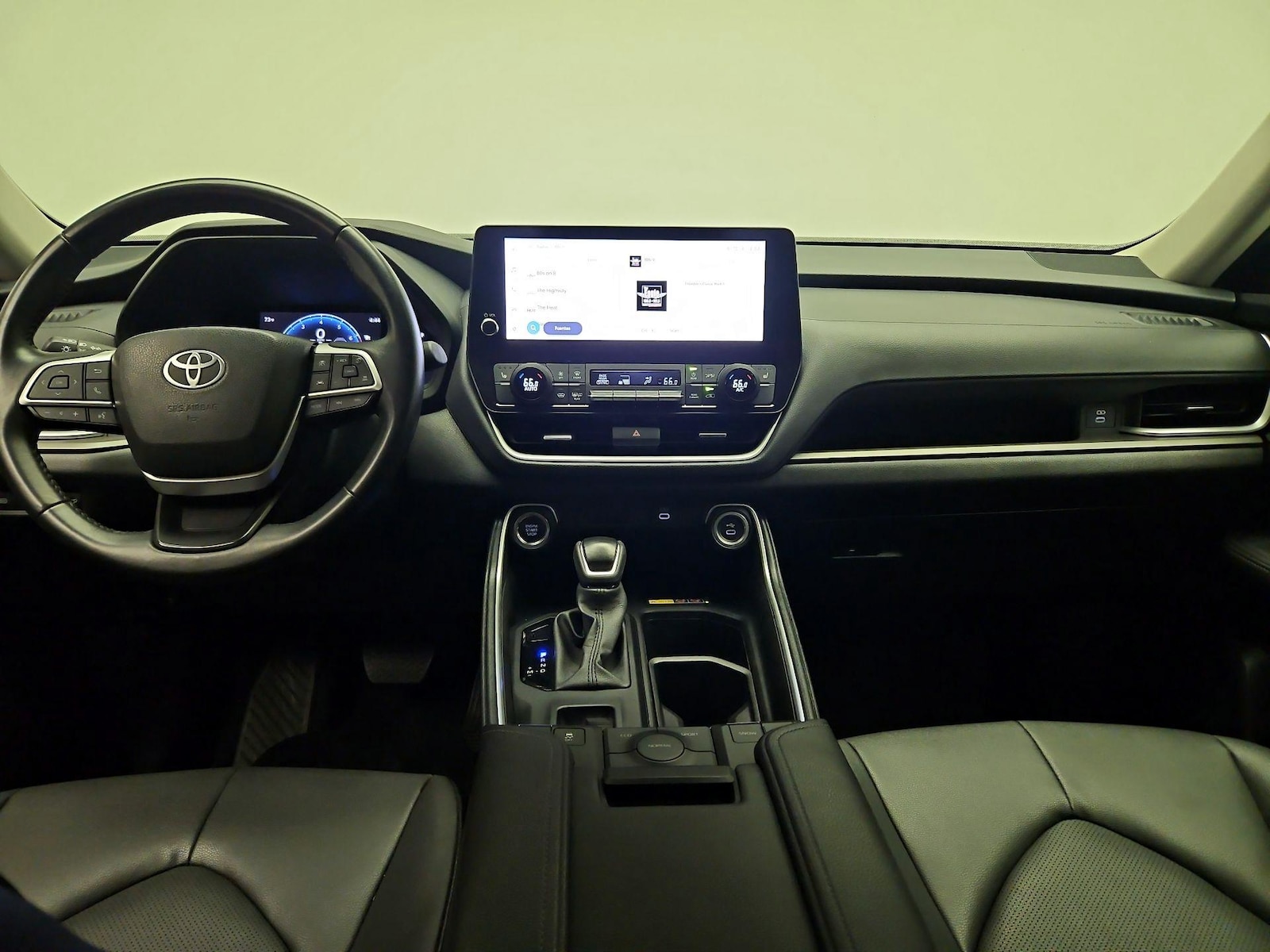 2025 Toyota Grand Highlander XLE - Photo 10