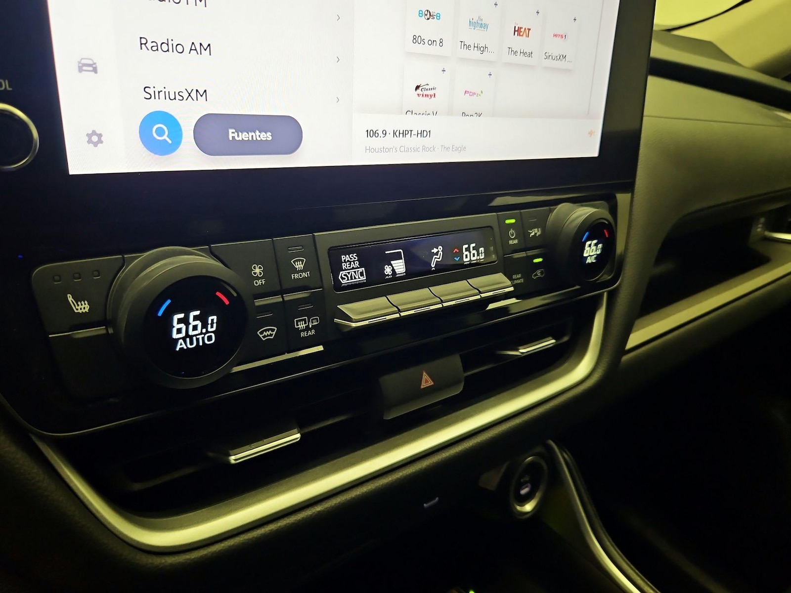 2025 Toyota Grand Highlander XLE - Photo 17