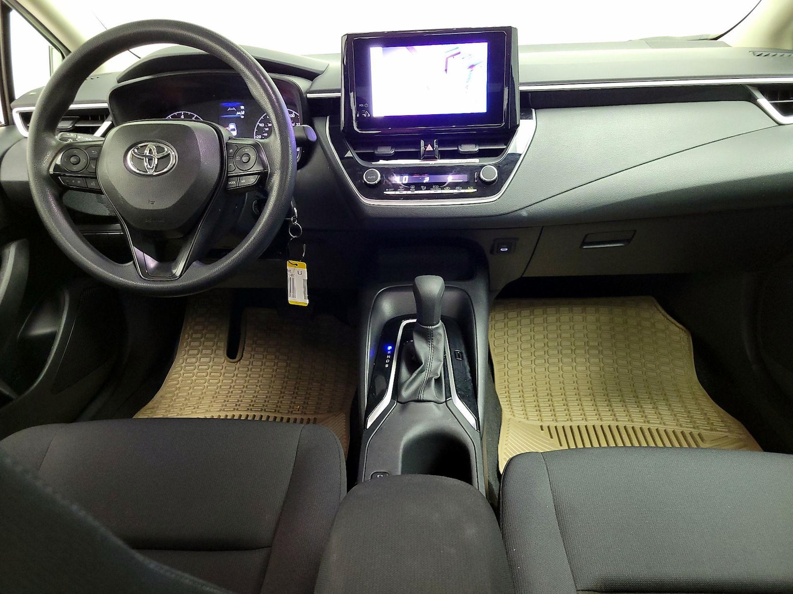 2024 Toyota Corolla LE - Photo 10