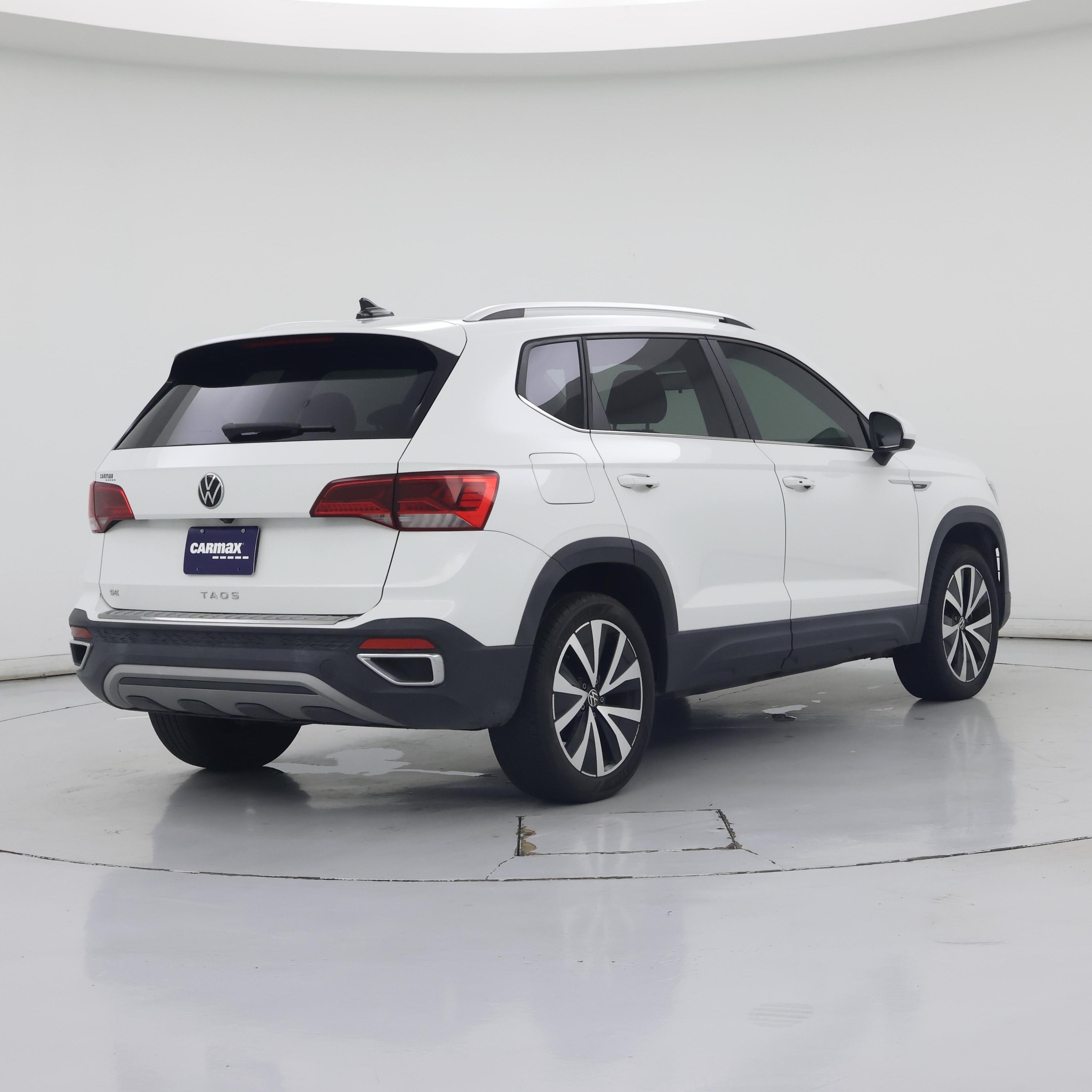 Thumbnail: 2022 Volkswagen Taos - 8