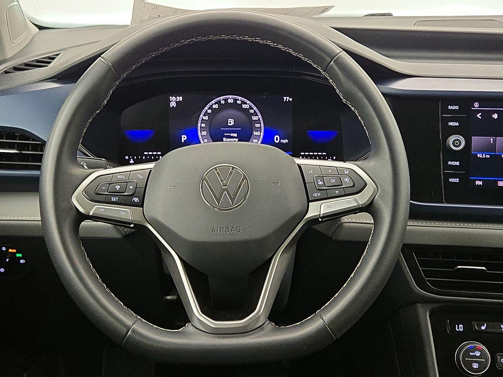 Thumbnail: 2024 Volkswagen Taos - 10