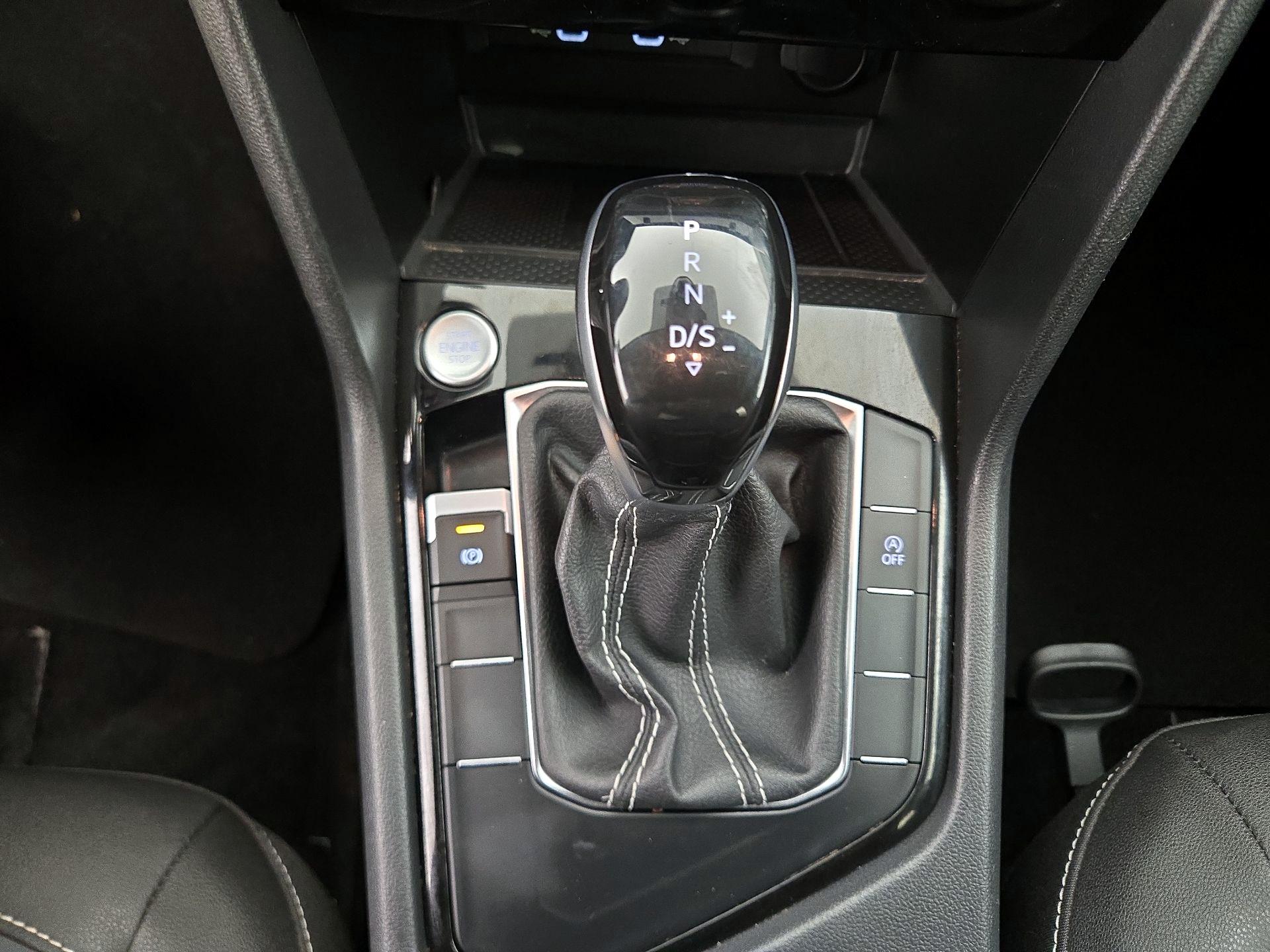 Thumbnail: 2024 Volkswagen Taos - 17