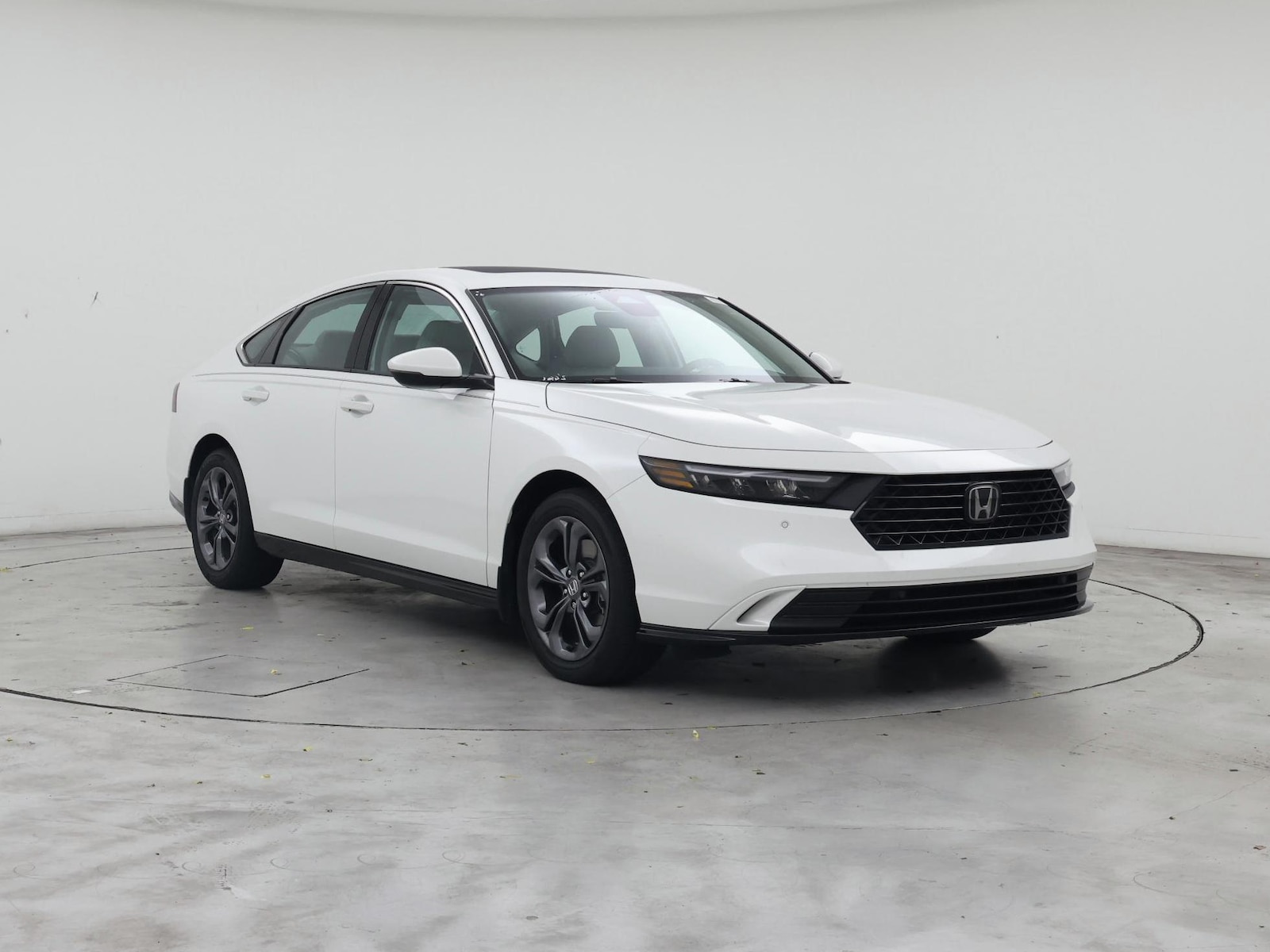 2024 Honda Accord Hybrid EX-L - Photo 2