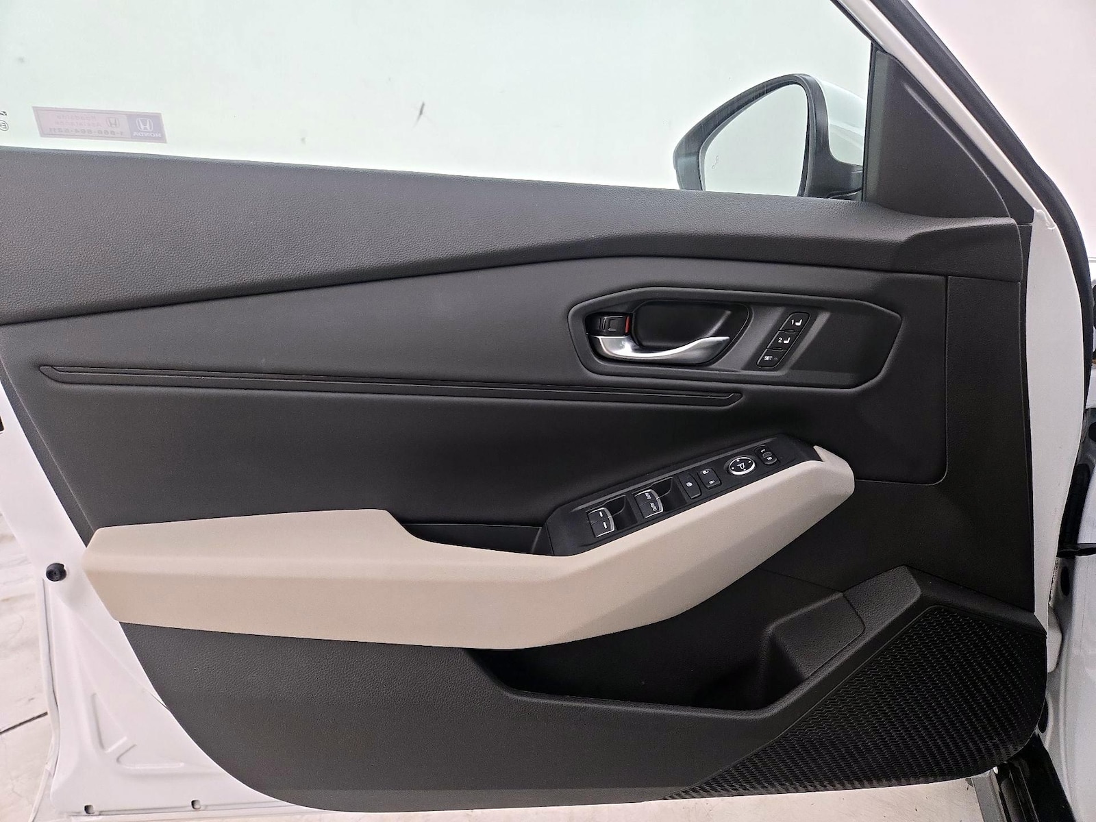 2024 Honda Accord Hybrid EX-L - Photo 13