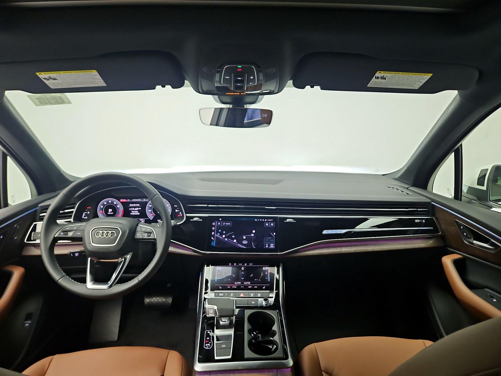 Thumbnail: 2026 Audi Q7 - 9