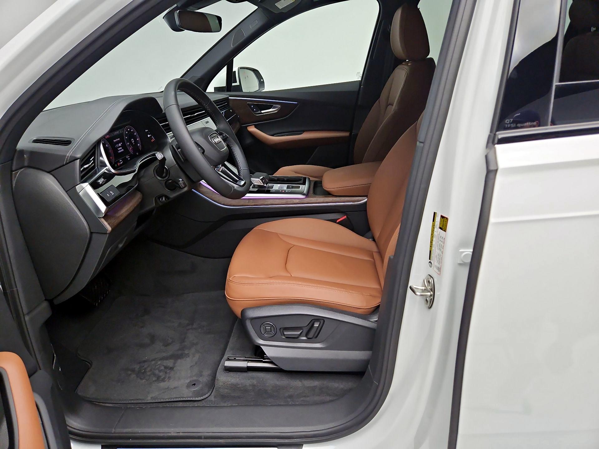 Thumbnail: 2026 Audi Q7 - 11