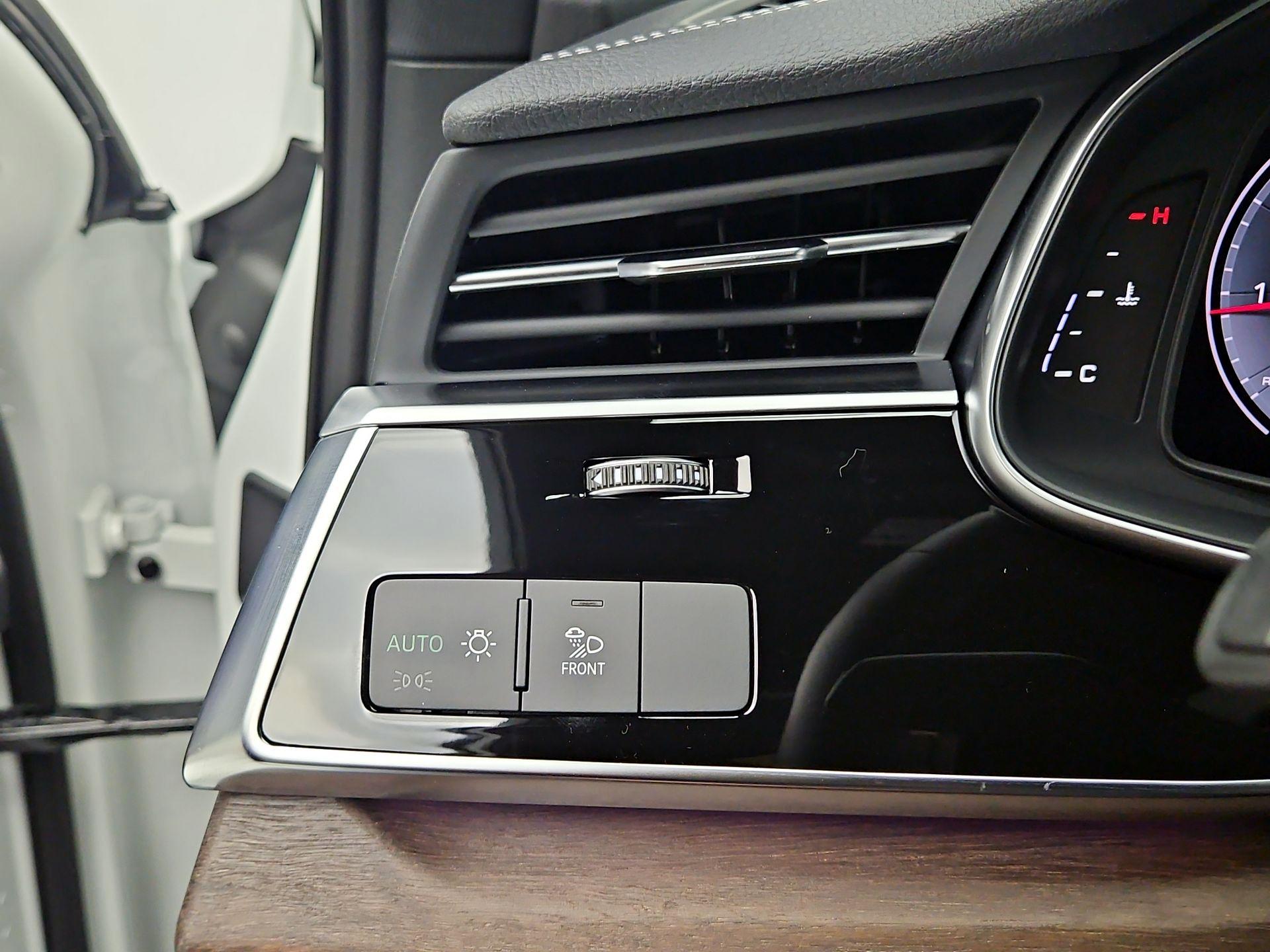 Thumbnail: 2026 Audi Q7 - 13