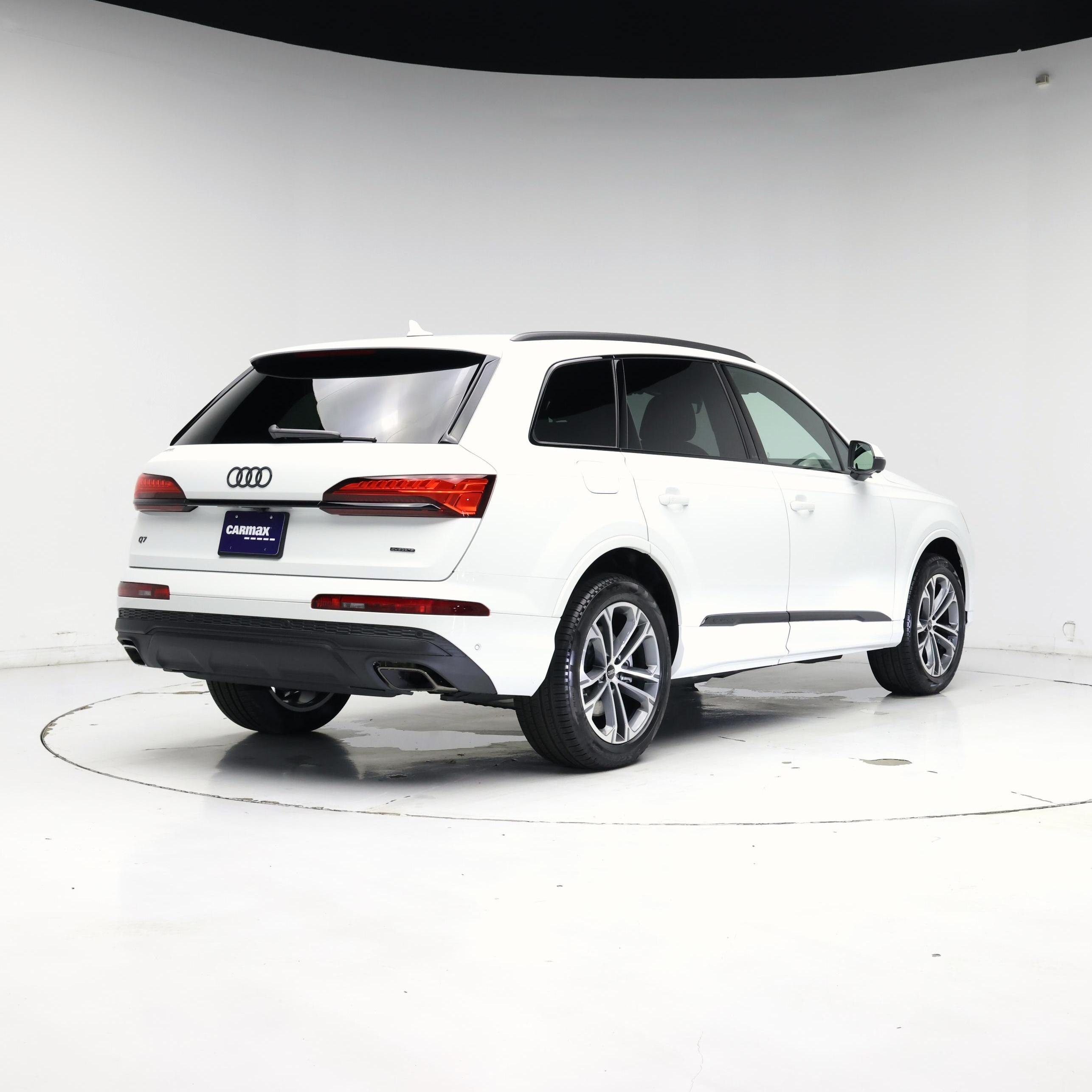Thumbnail: 2026 Audi Q7 - 8