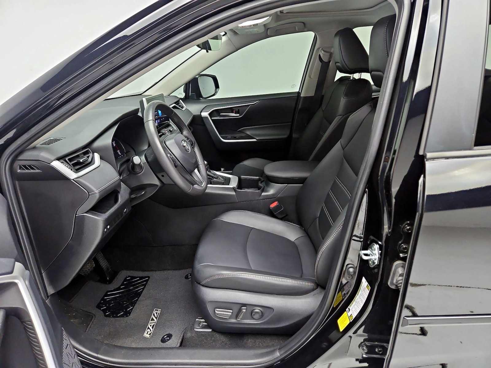 Power Seat(s) & Side Airbags