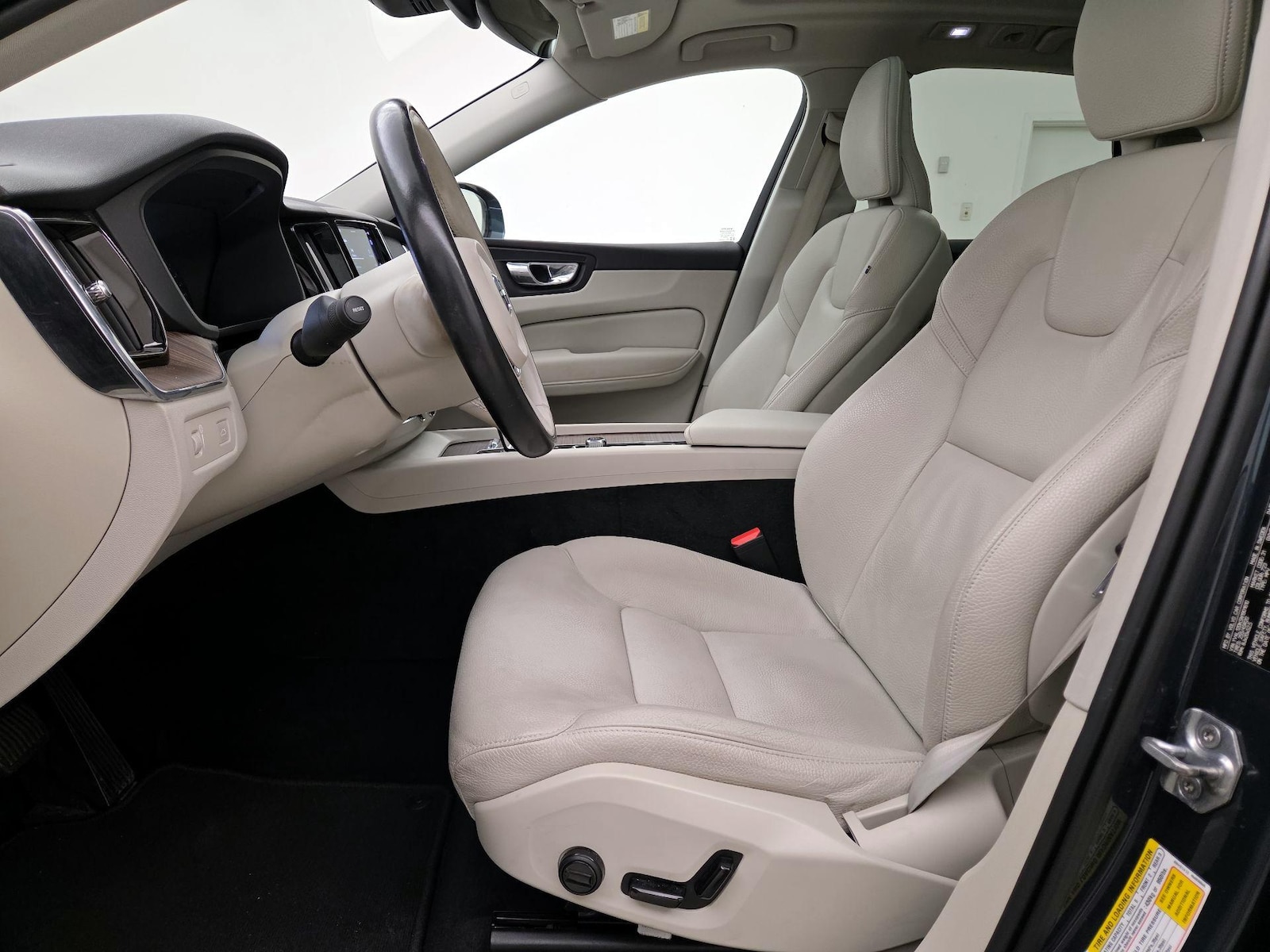 Power Seat(s) & Side Airbags