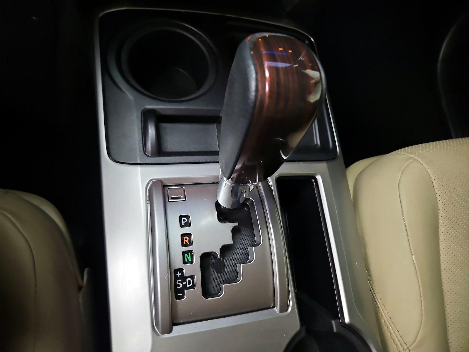 2022 Toyota 4Runner Limited - Photo 19