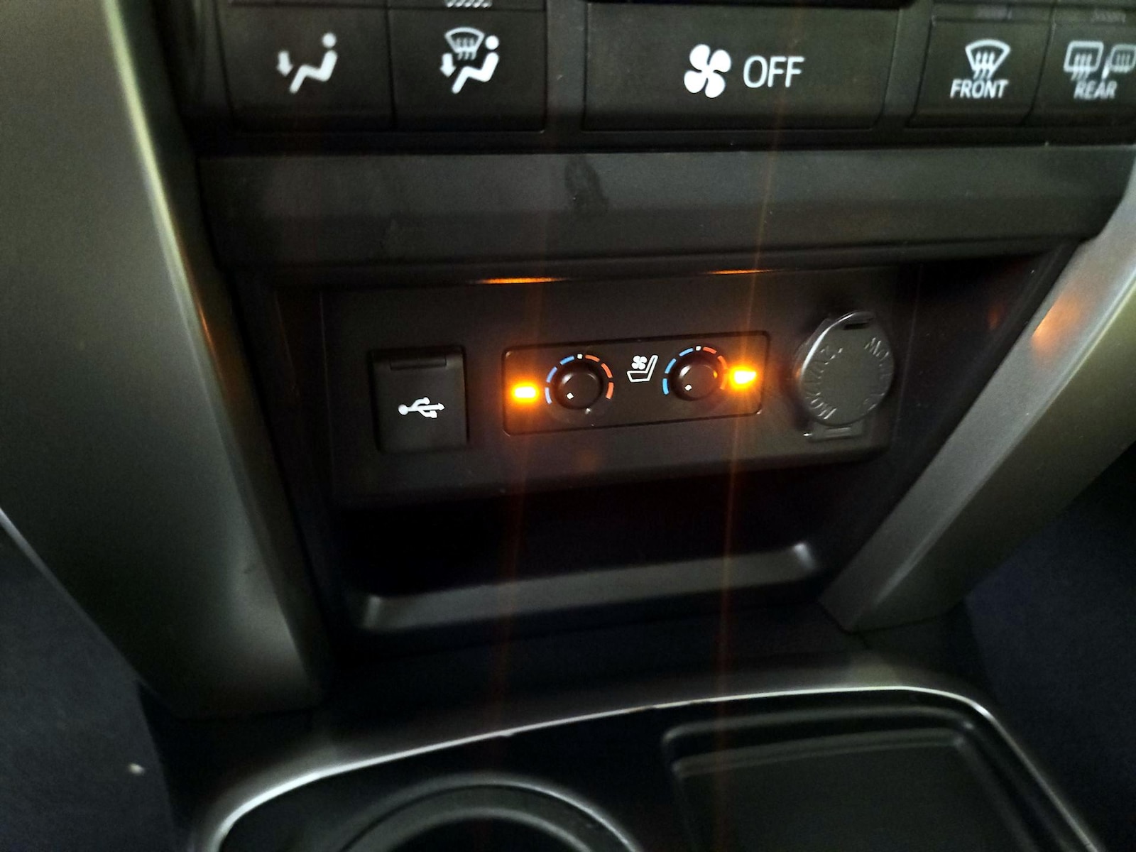 2022 Toyota 4Runner Limited - Photo 20