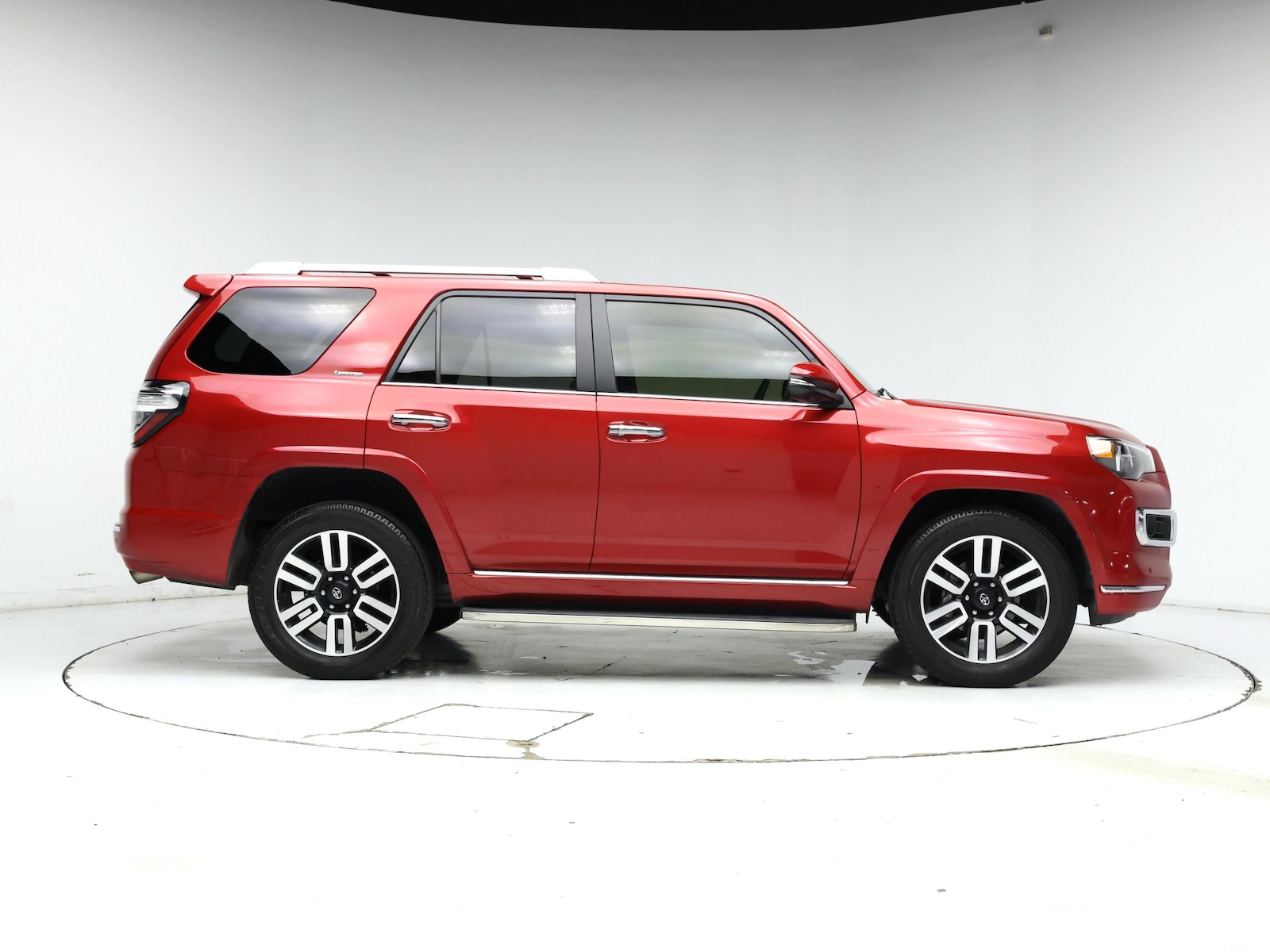 2022 Toyota 4Runner Limited - Photo 8