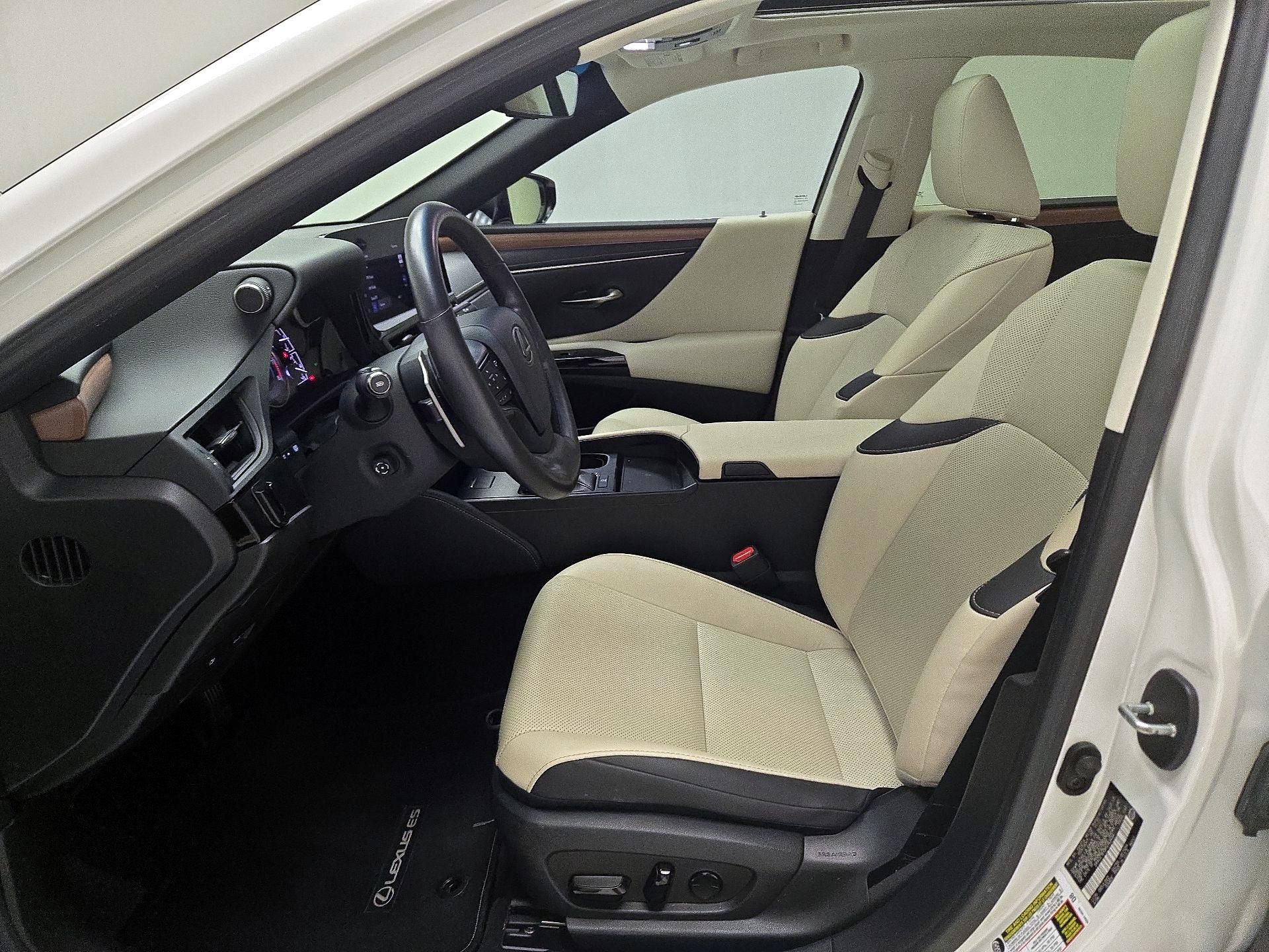 Thumbnail: 2023 Lexus ES - 9