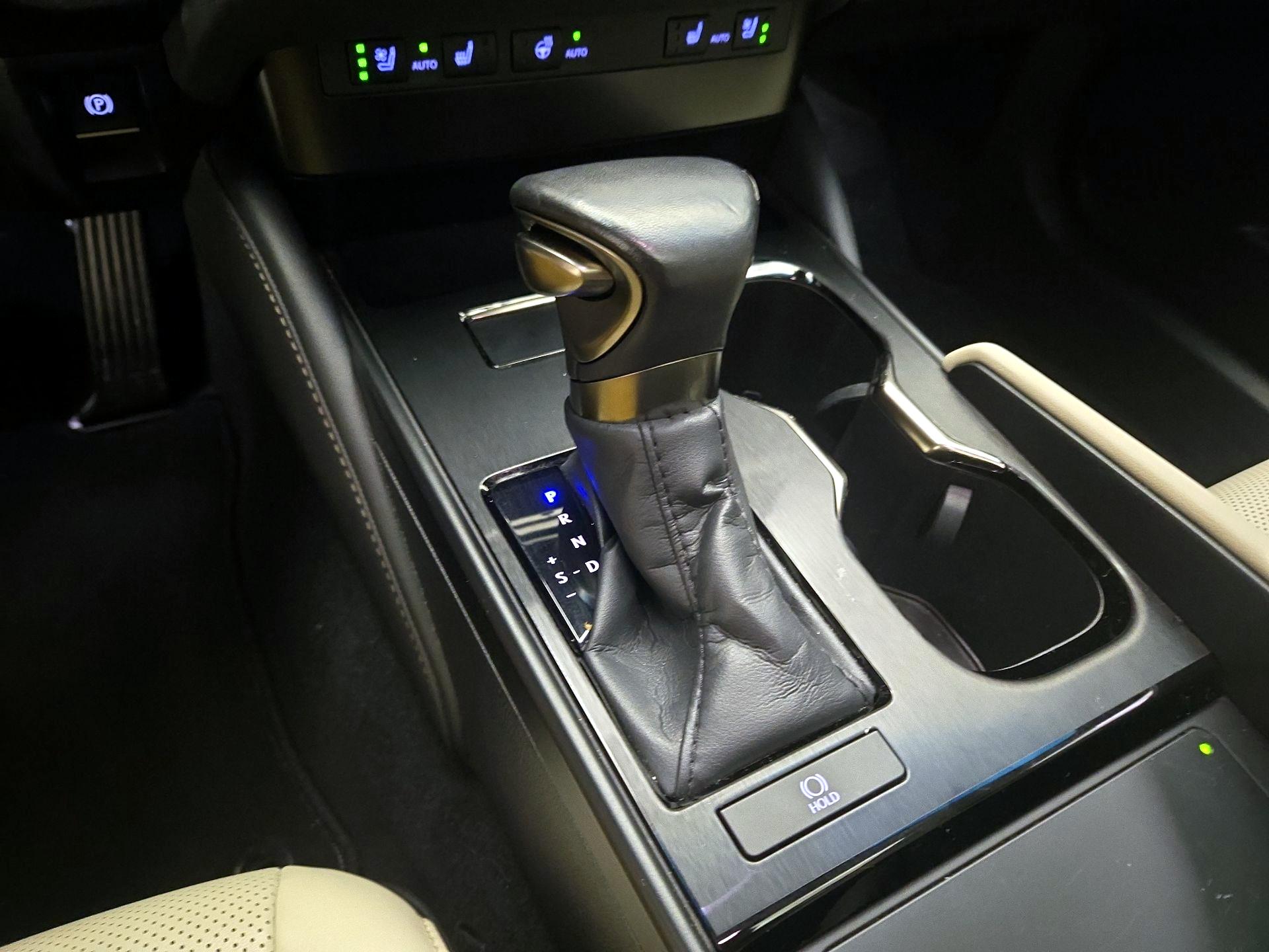 Thumbnail: 2023 Lexus ES - 14