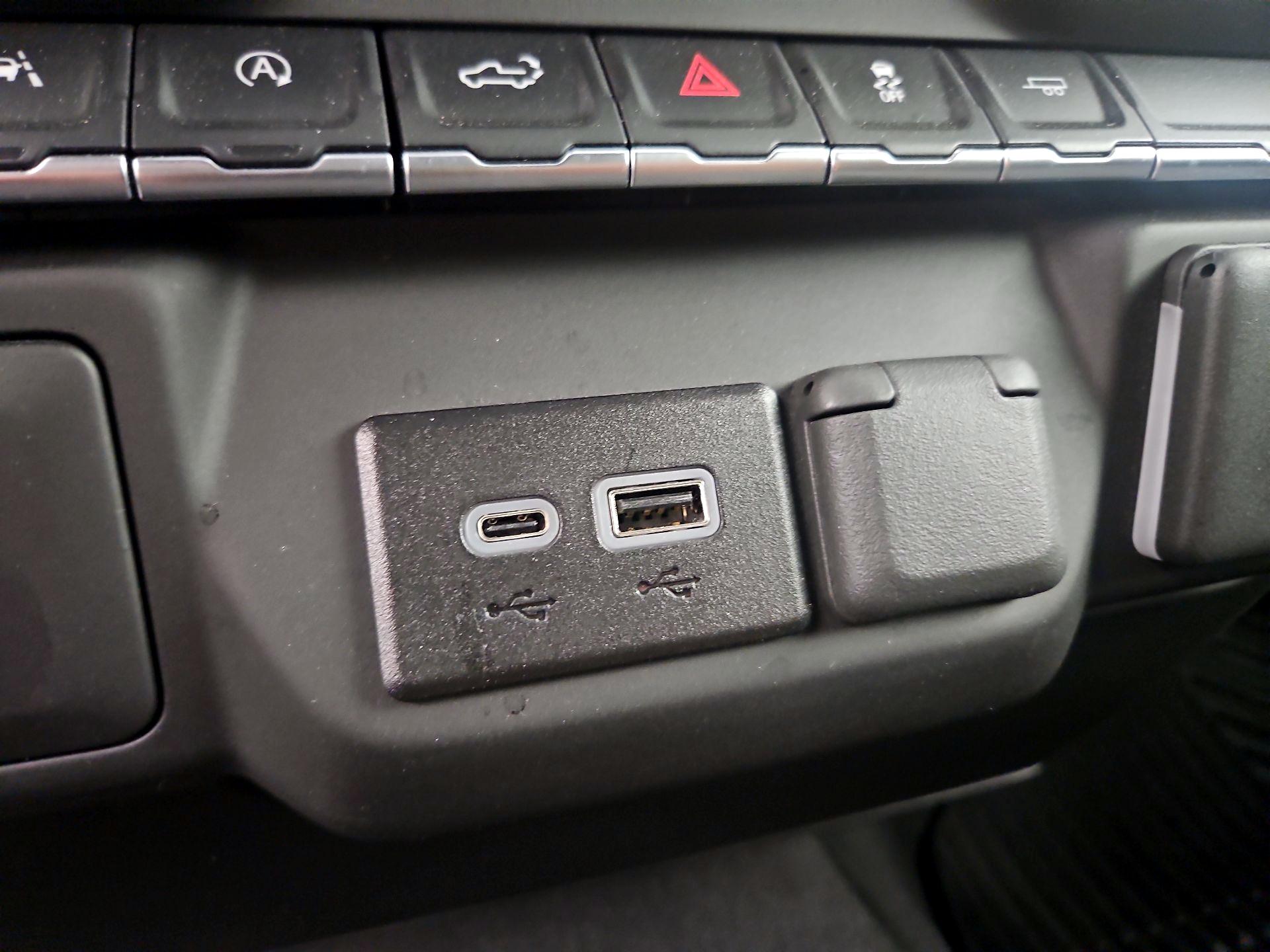 Thumbnail: 2026 GMC Sierra 1500 - 16