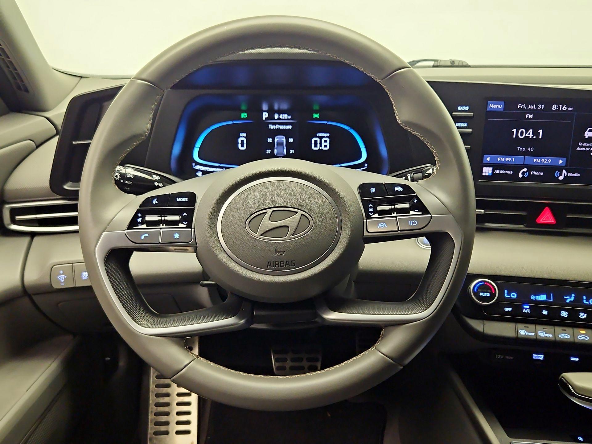Thumbnail: 2025 Hyundai Elantra - 10